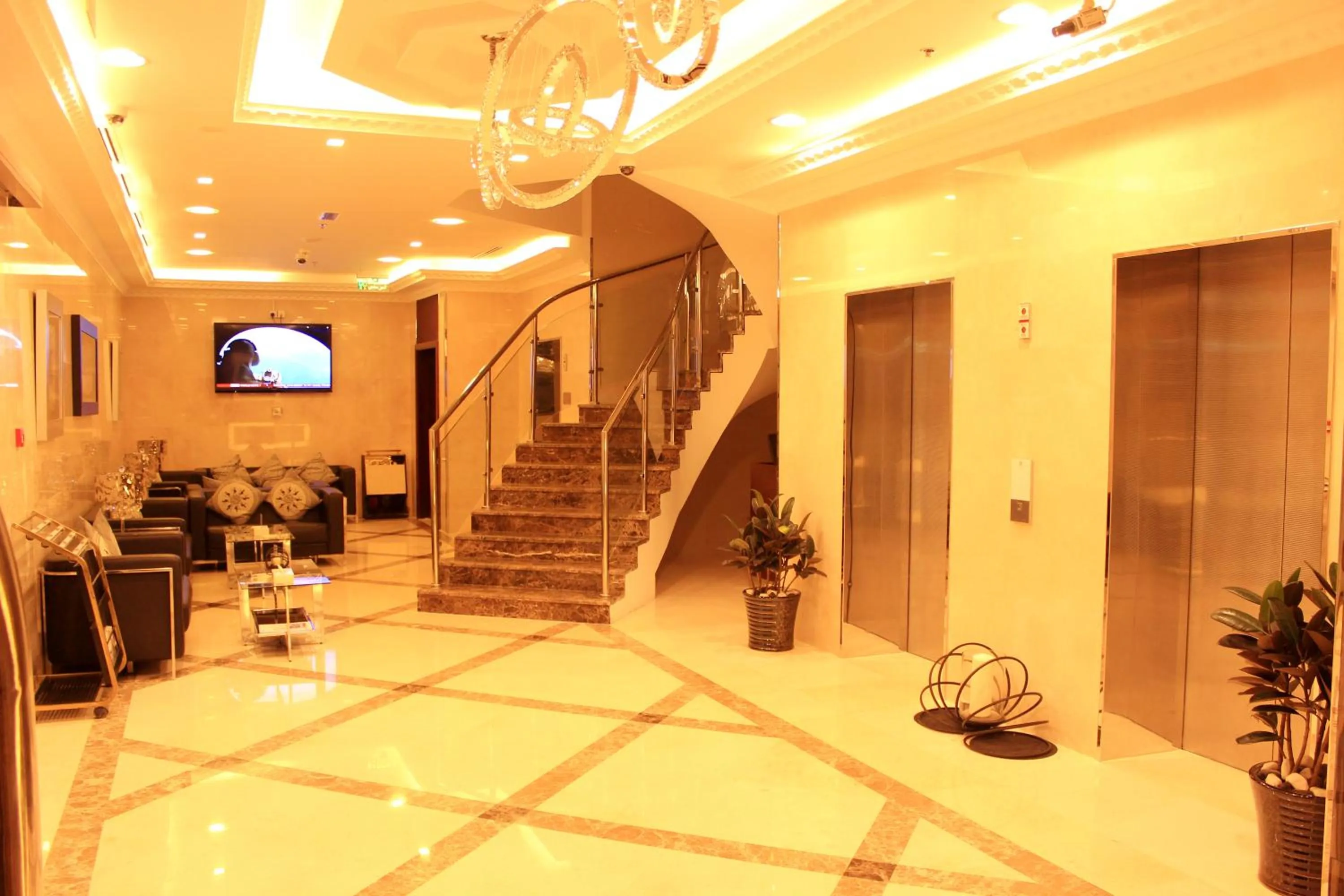 Lobby or reception in Montreal Naif Hotel