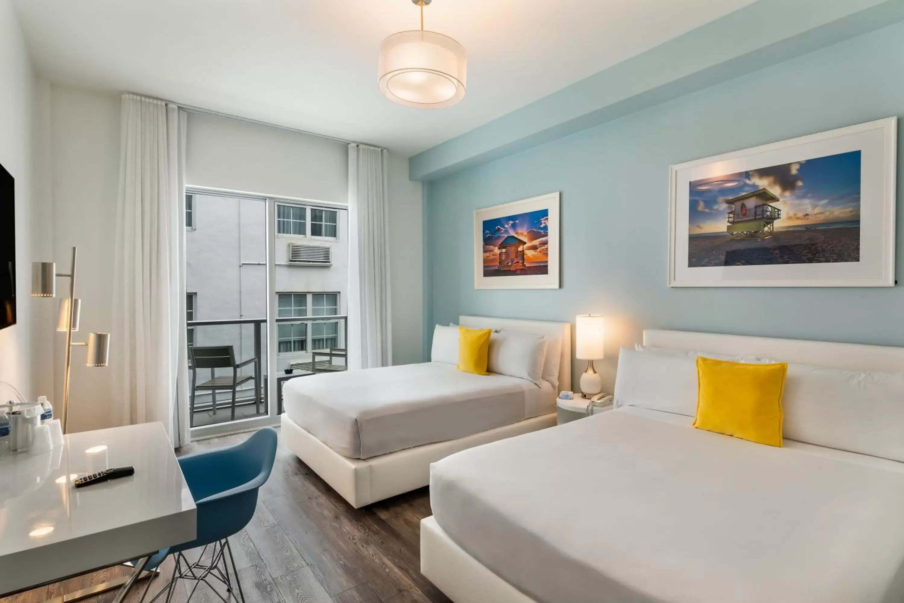 Quadruple Room with Balcony in President Hotel Quadruple Room with Balcony in President Hotel