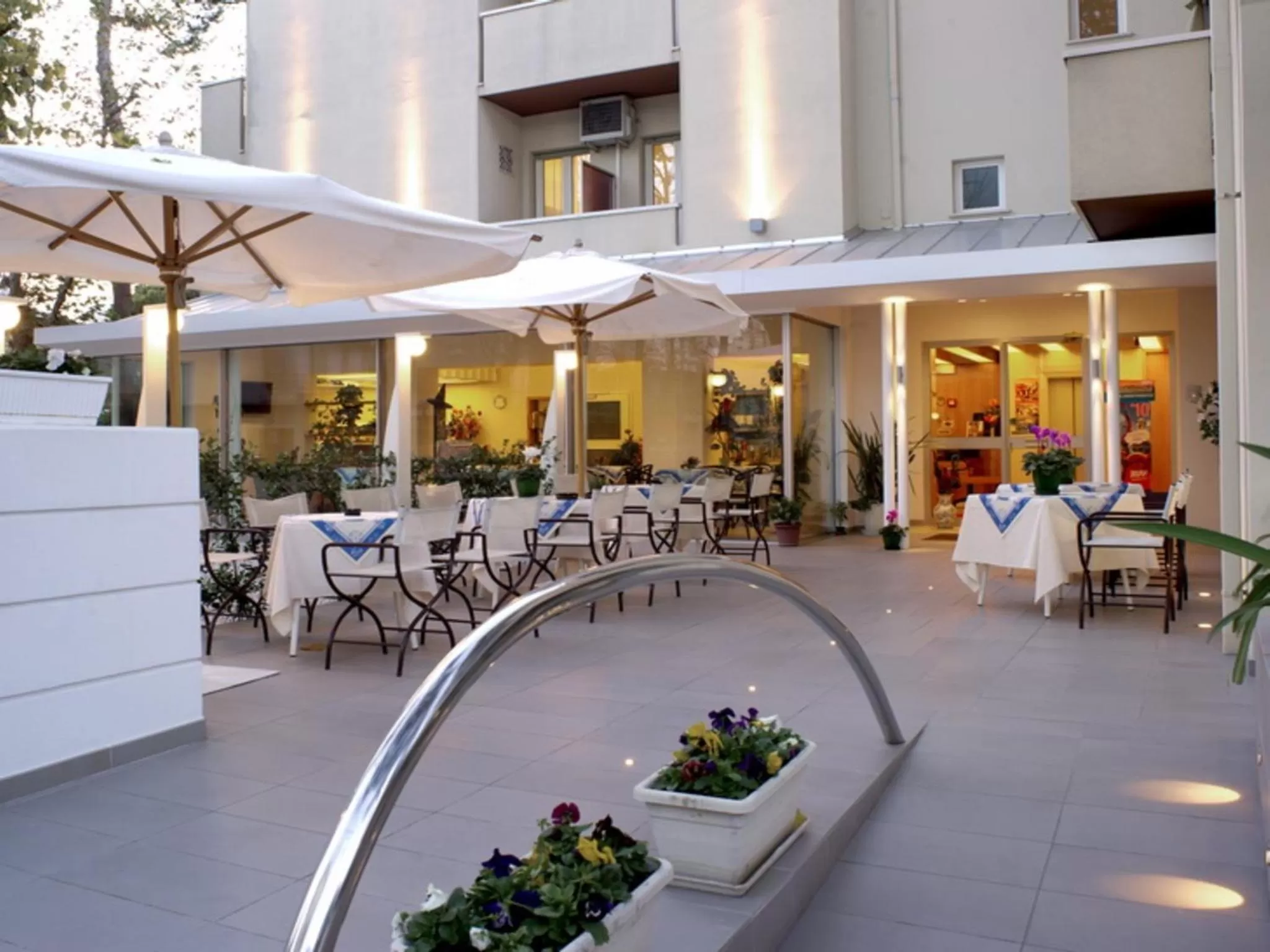Patio in Hotel Nives