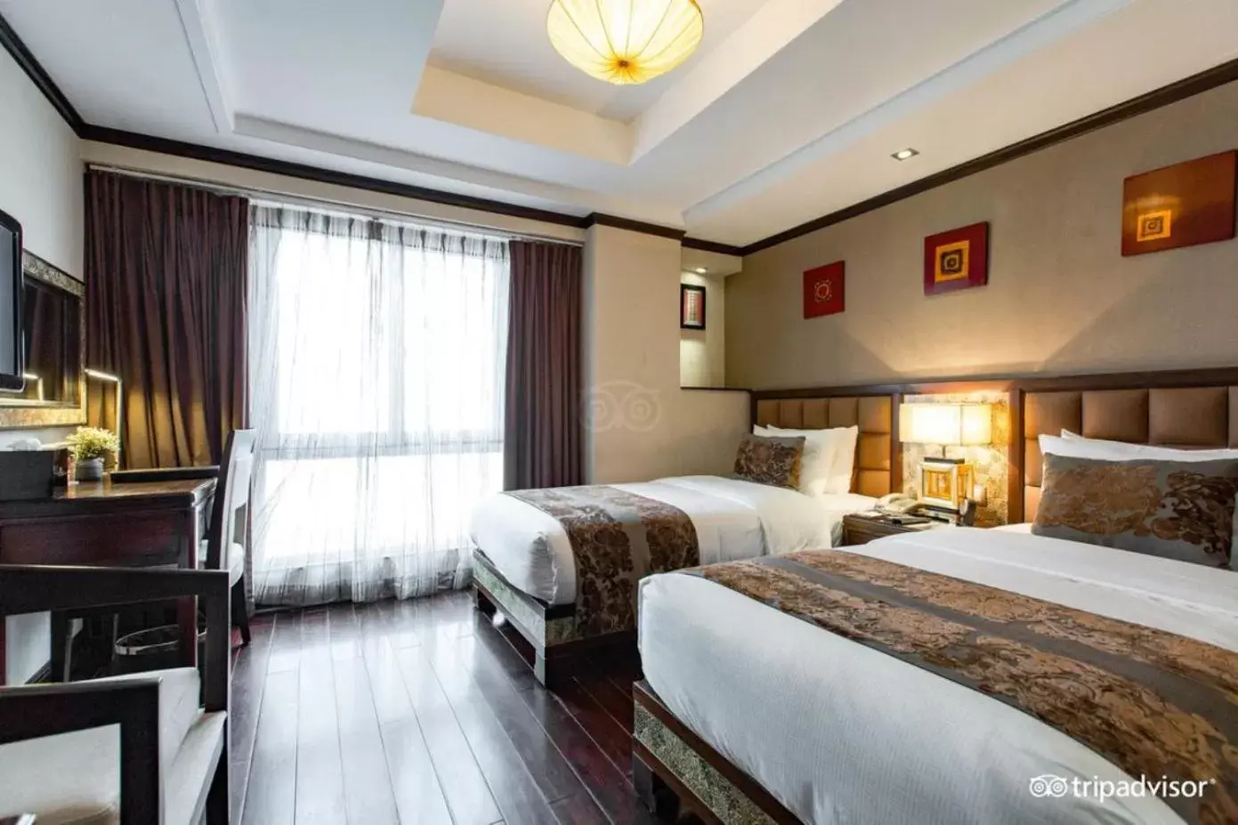 Twin Room with City View in Golden Lotus Luxury Hotel Twin Room with City View in Golden Lotus Luxury Hotel