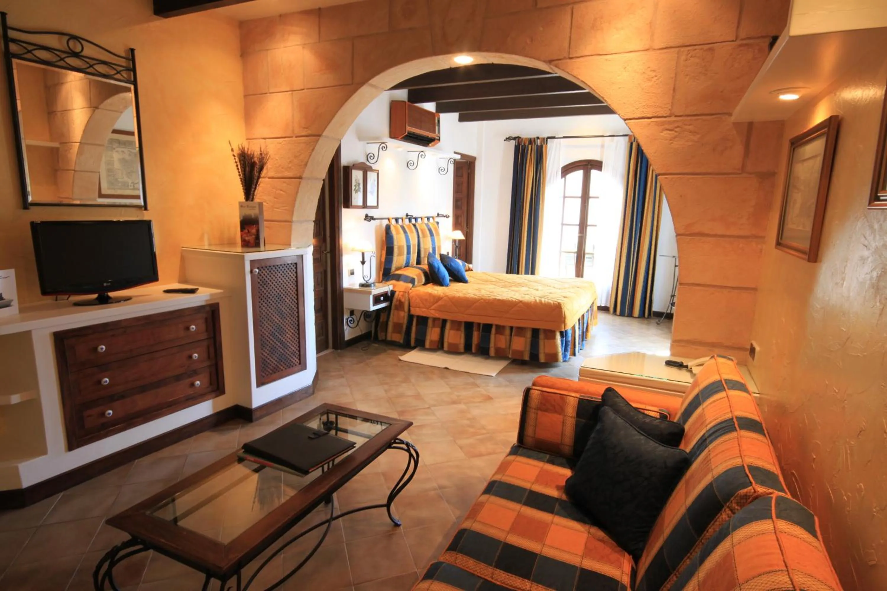 Photo of the whole room, Bed in Petit Hotel Ses Rotges - Only Adults