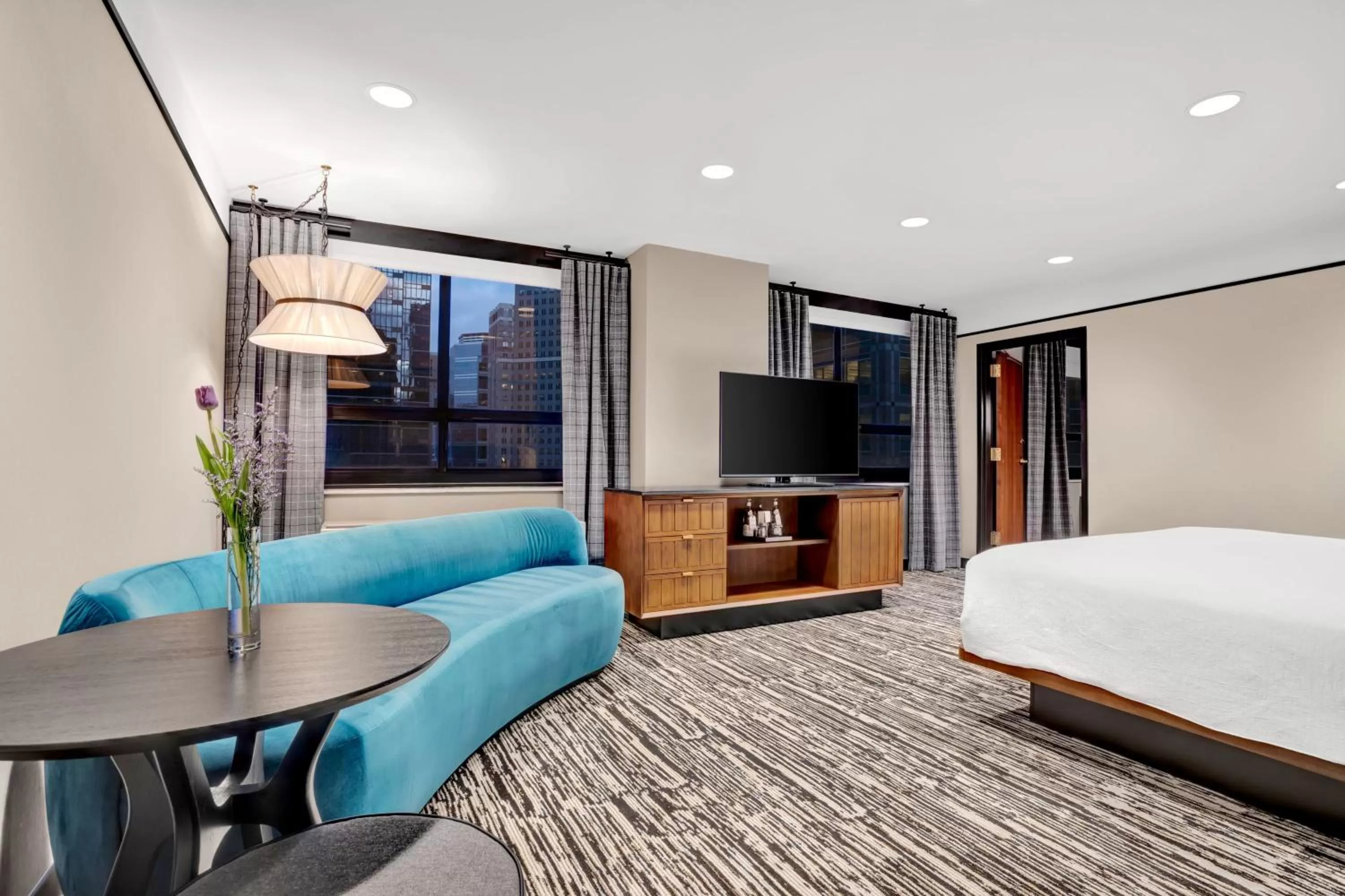 Bedroom, Bed in Hotel Indigo - Minneapolis Downtown by IHG