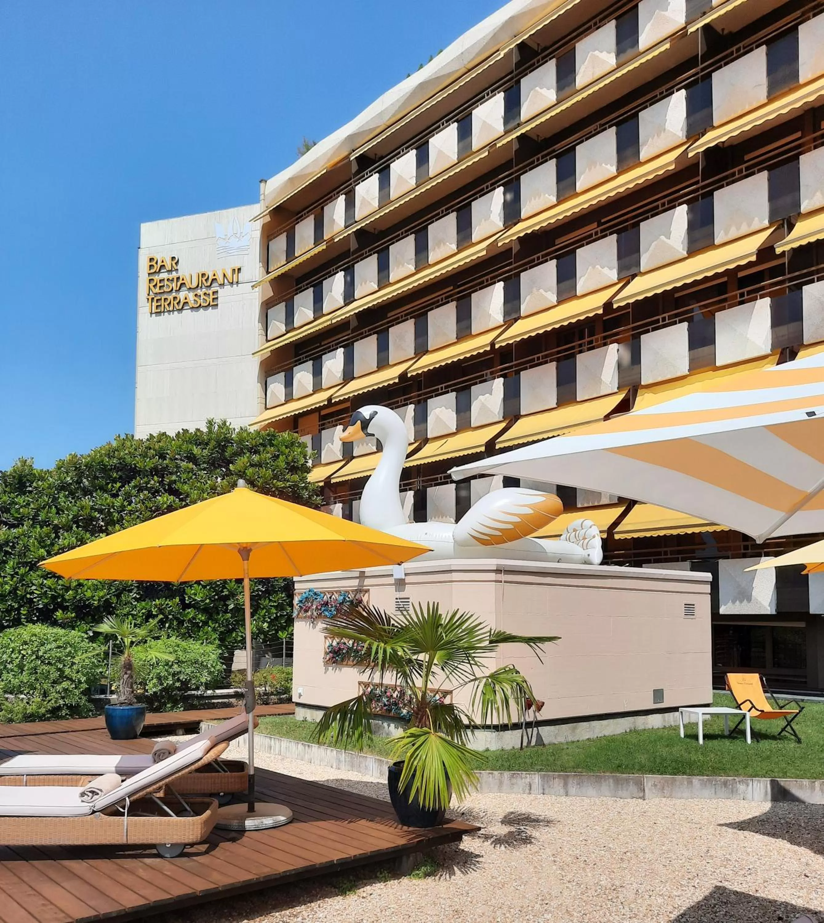 sunbed in Royal Plaza Montreux