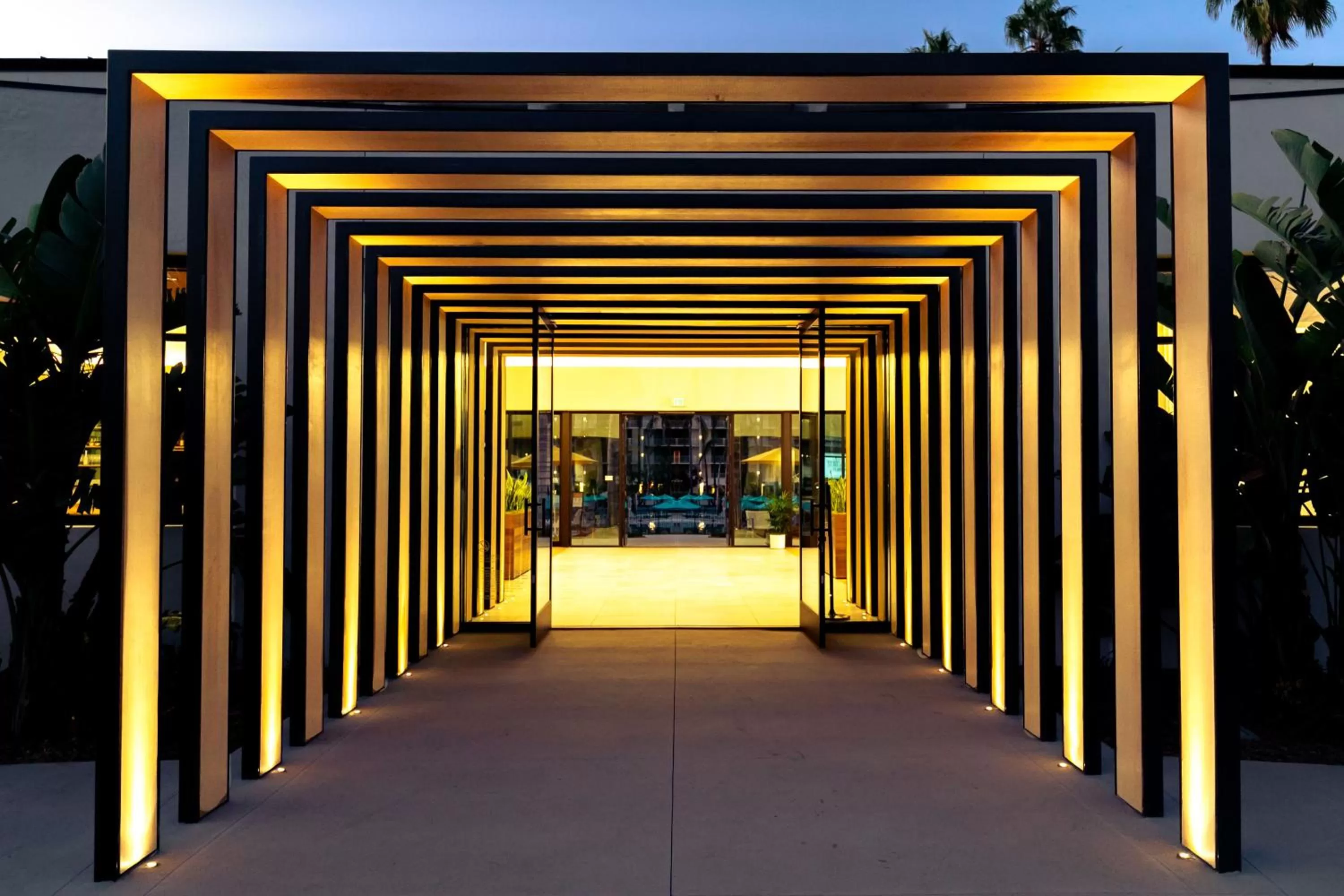 Facade/entrance in Town and Country San Diego