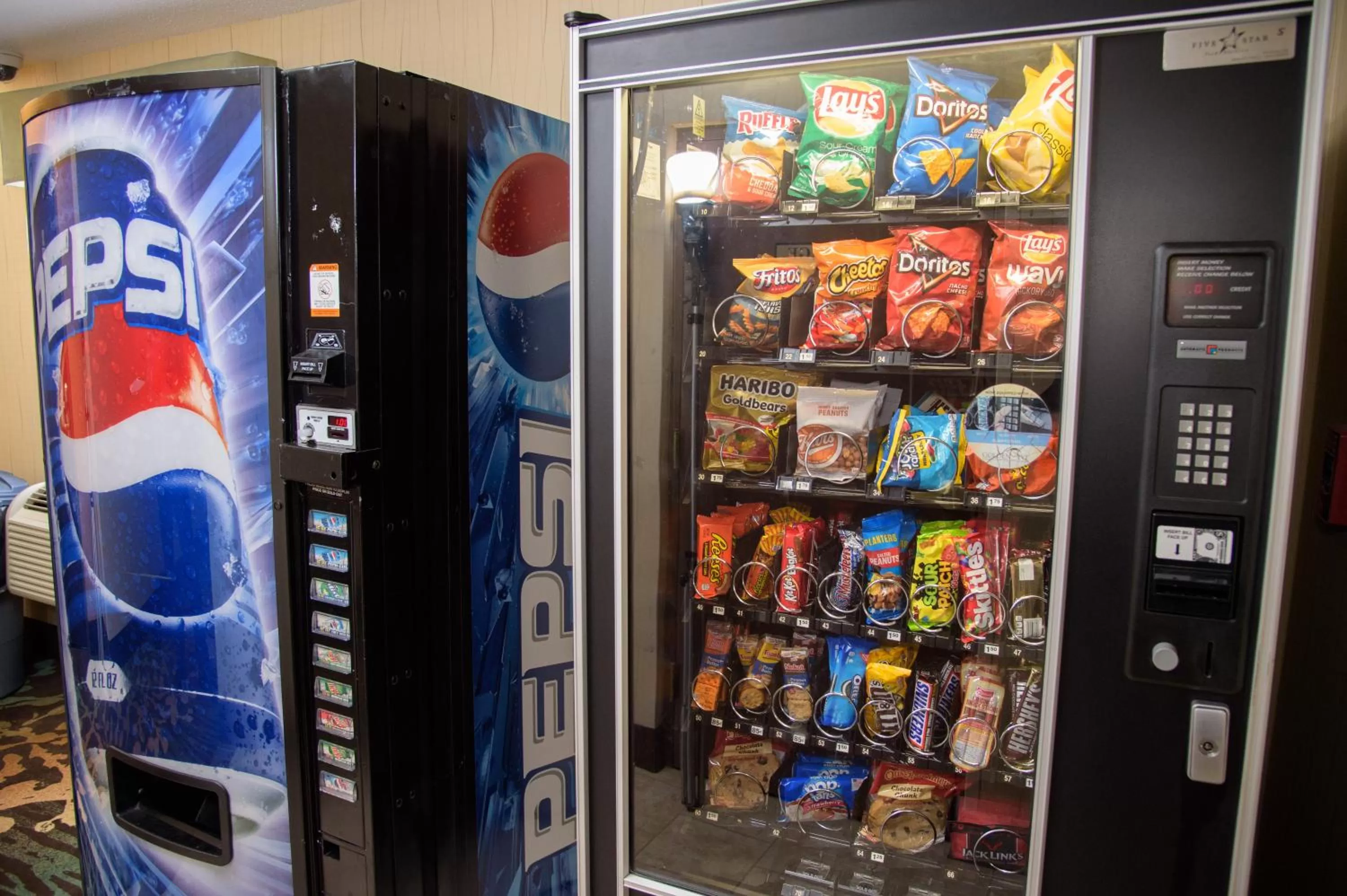 On-site shops in Pigeon River Inn