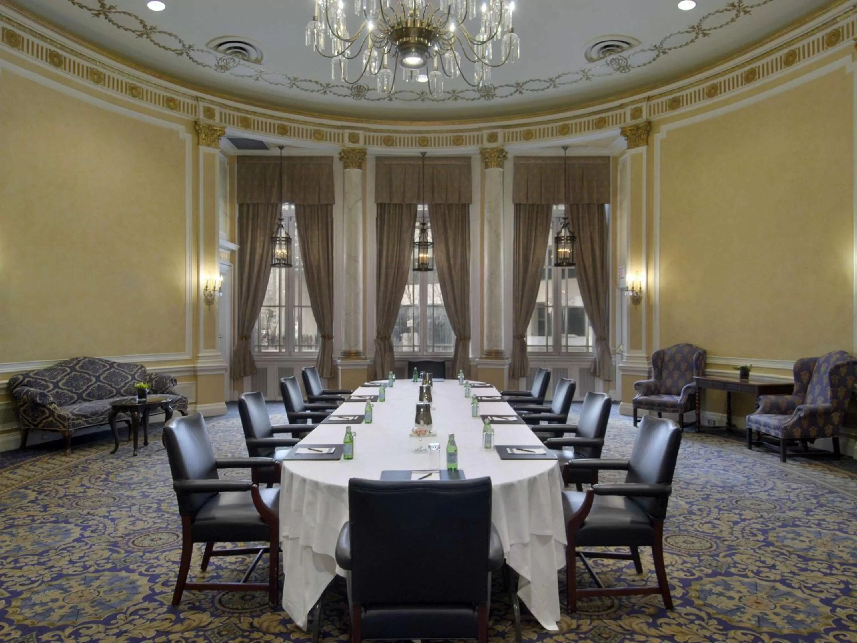 Business facilities in Fairmont Palliser