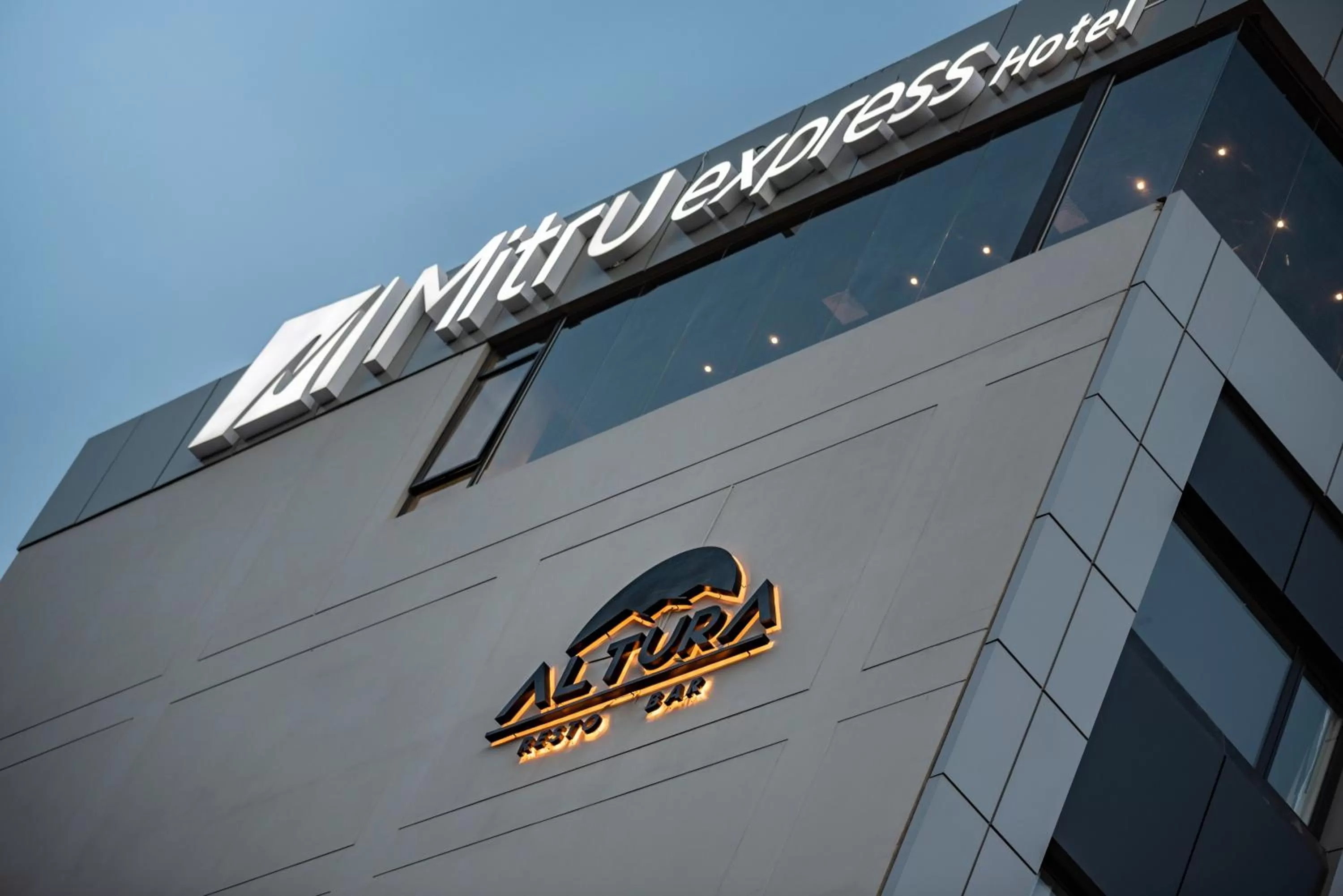 Property building in Mitru Express Hotel