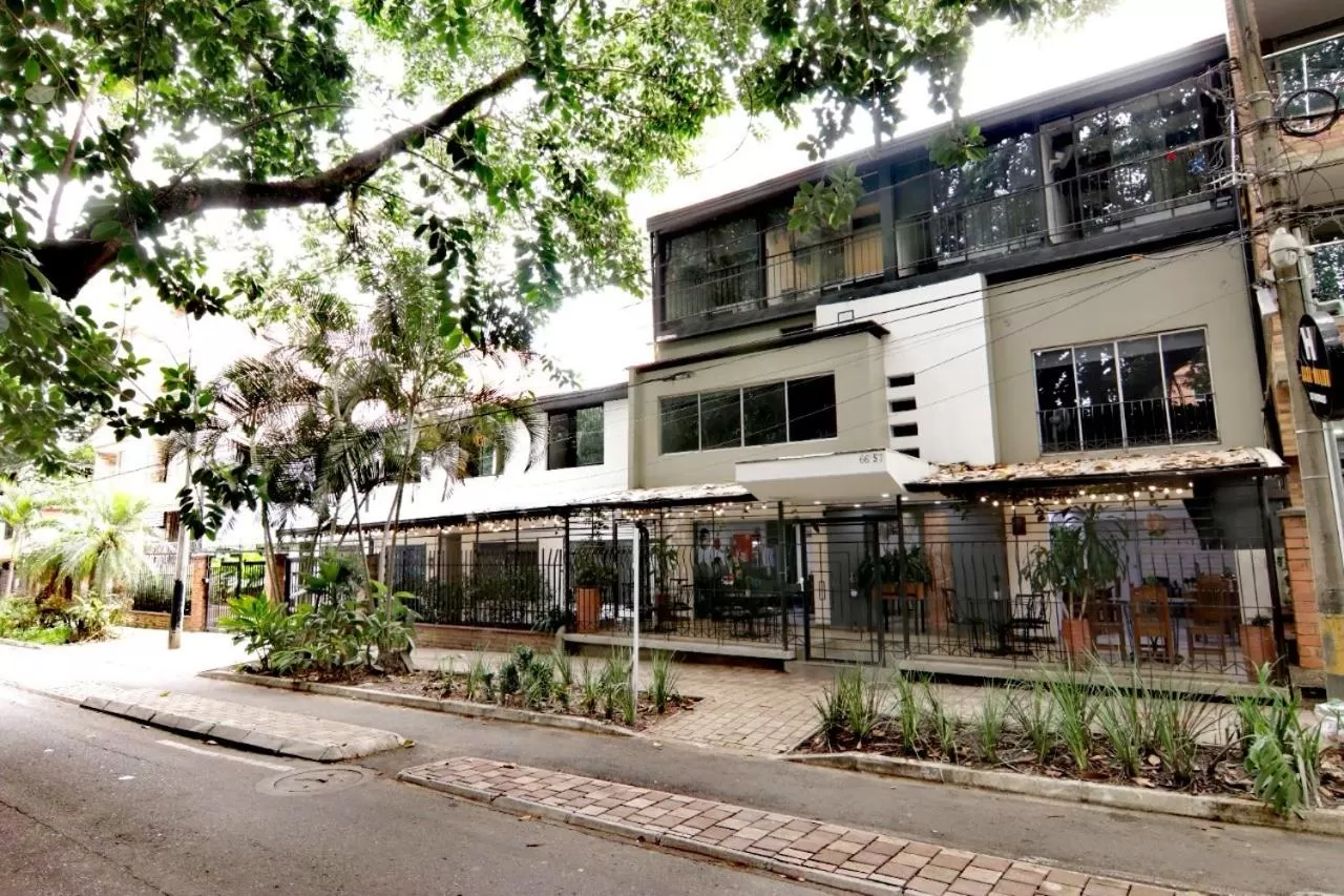 Property Building in Hotel Casa Malibú