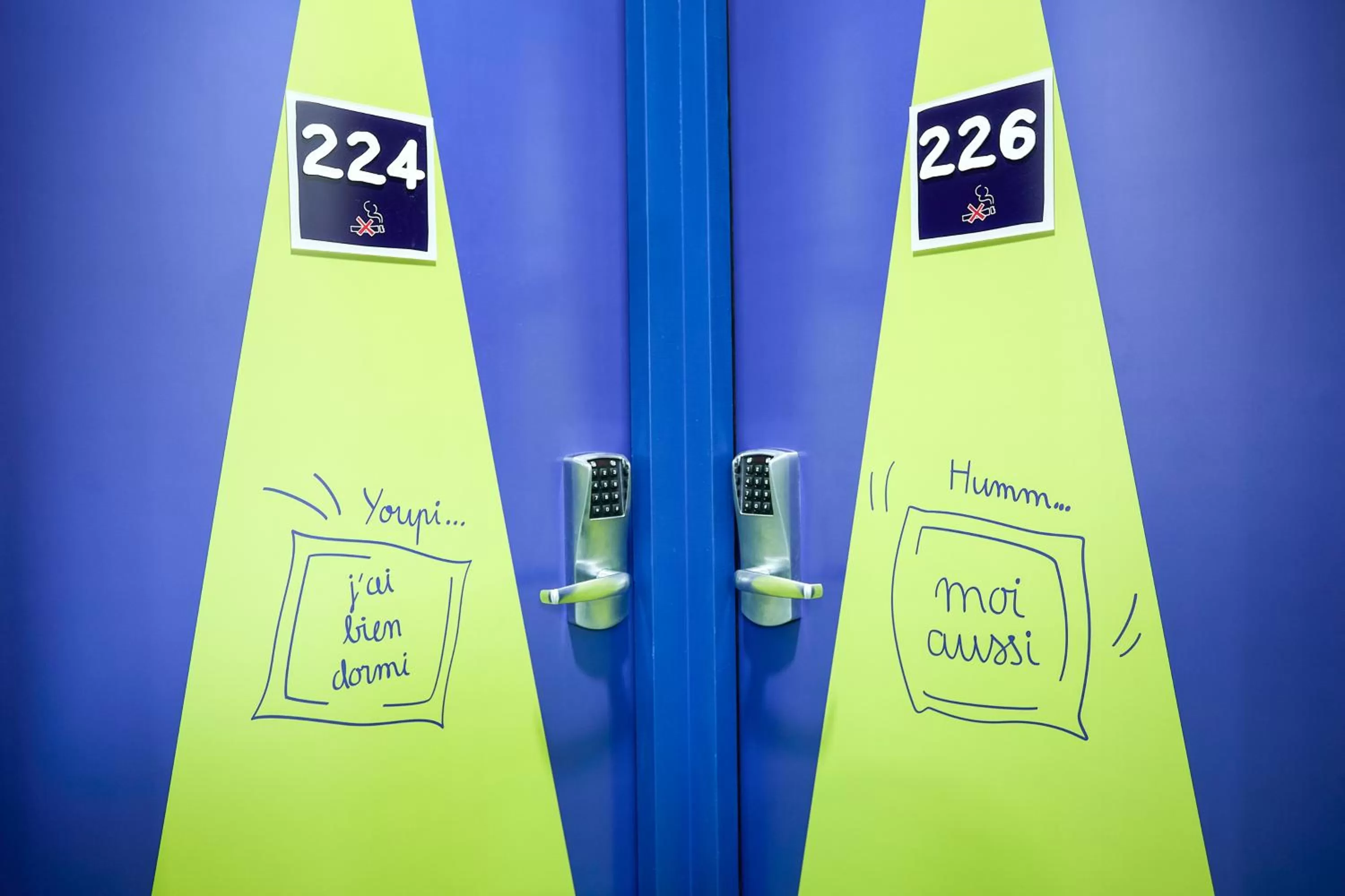 Bedroom in Ibis Budget Lille Gares Vieux-Lille