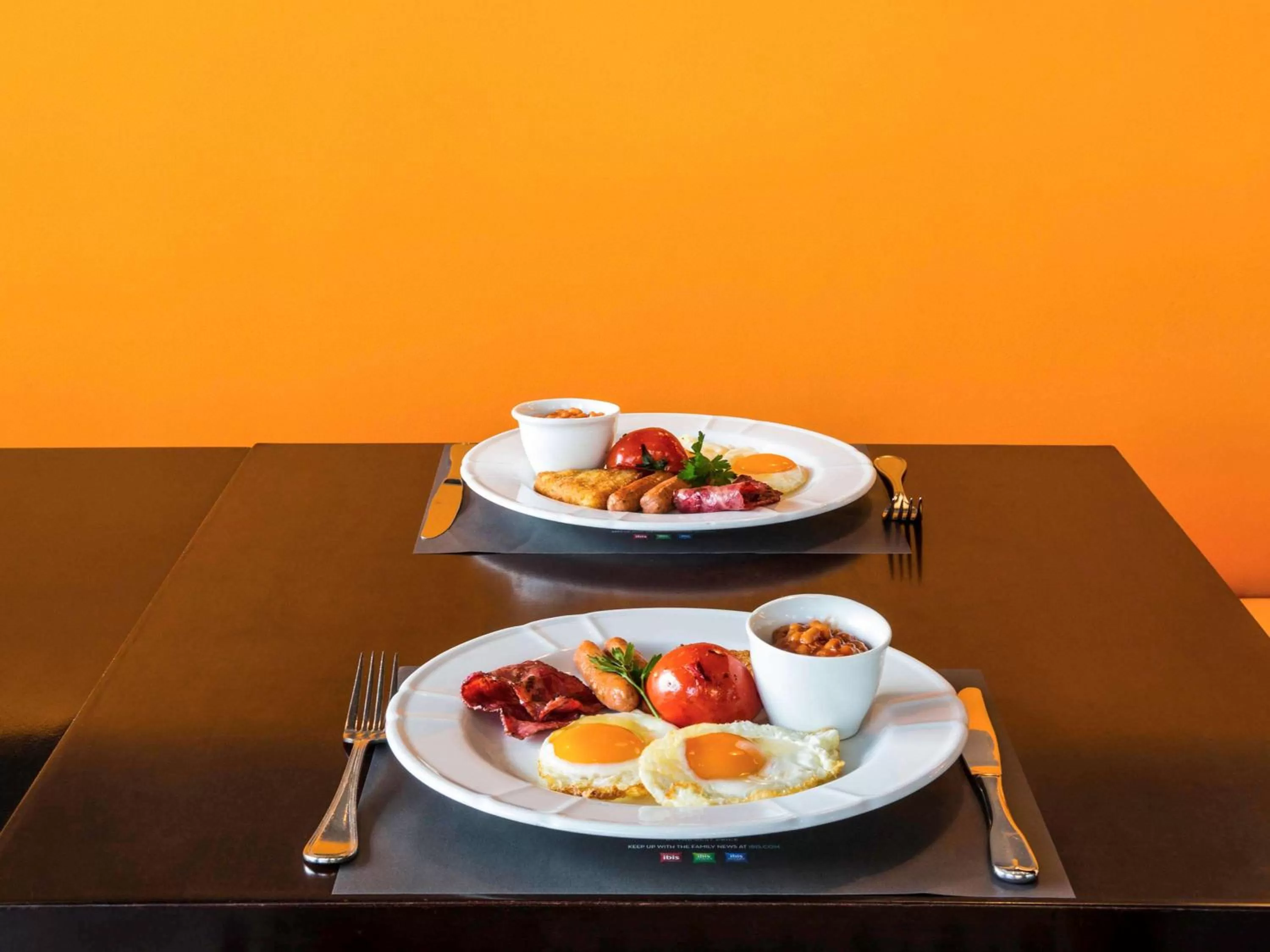 Restaurant/places to eat in Ibis Deira City Centre