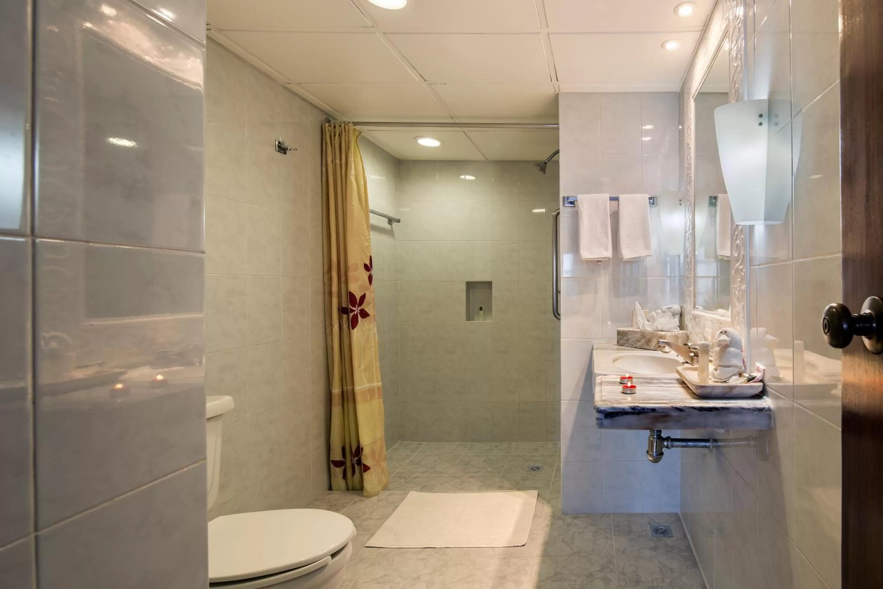 Bathroom in Casa del Balam Merida