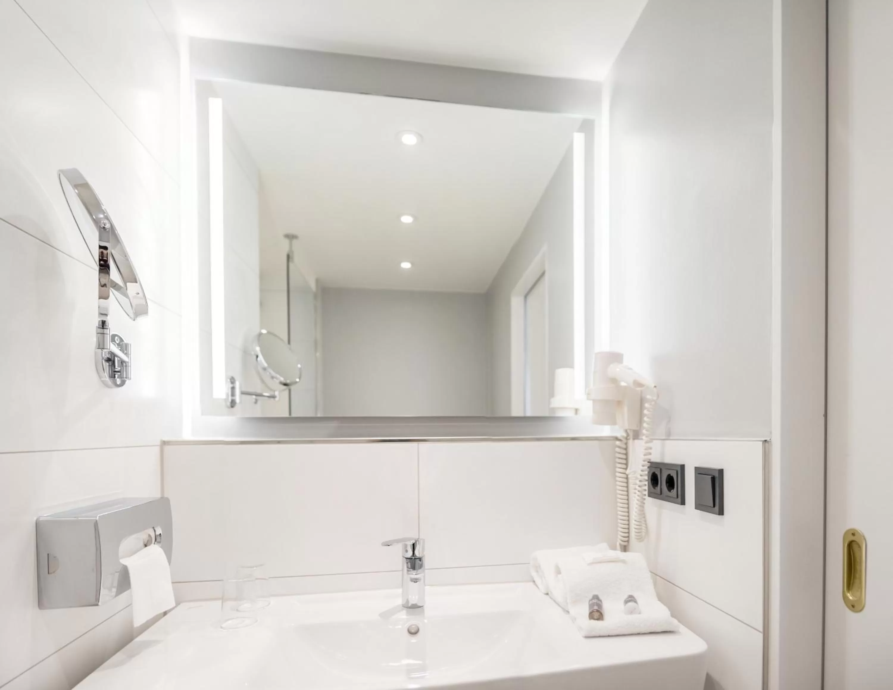 Bathroom in Ramada by Wyndham Flensburg City