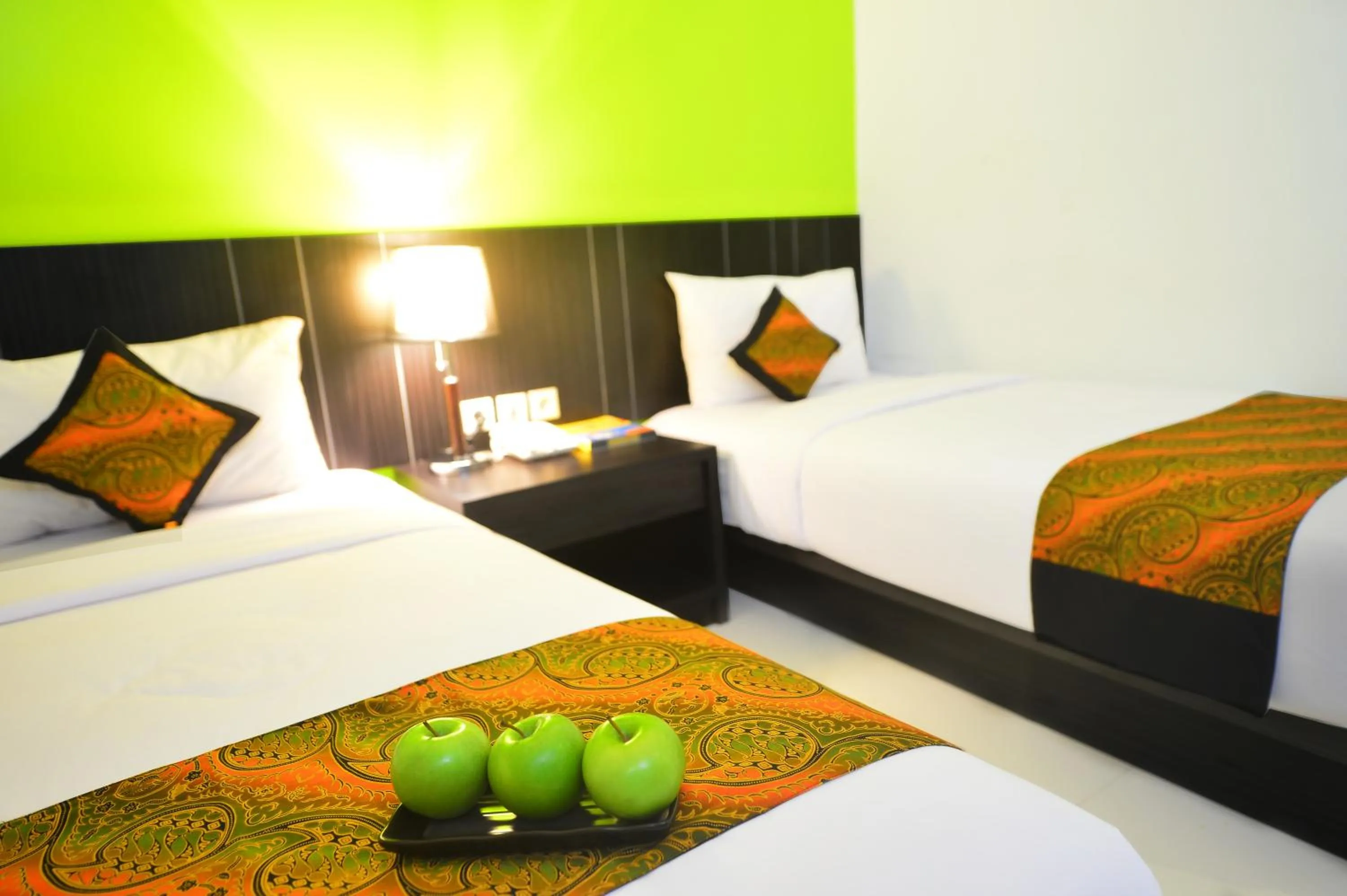 Bed in J Hotel - Bandara Soekarno Hatta