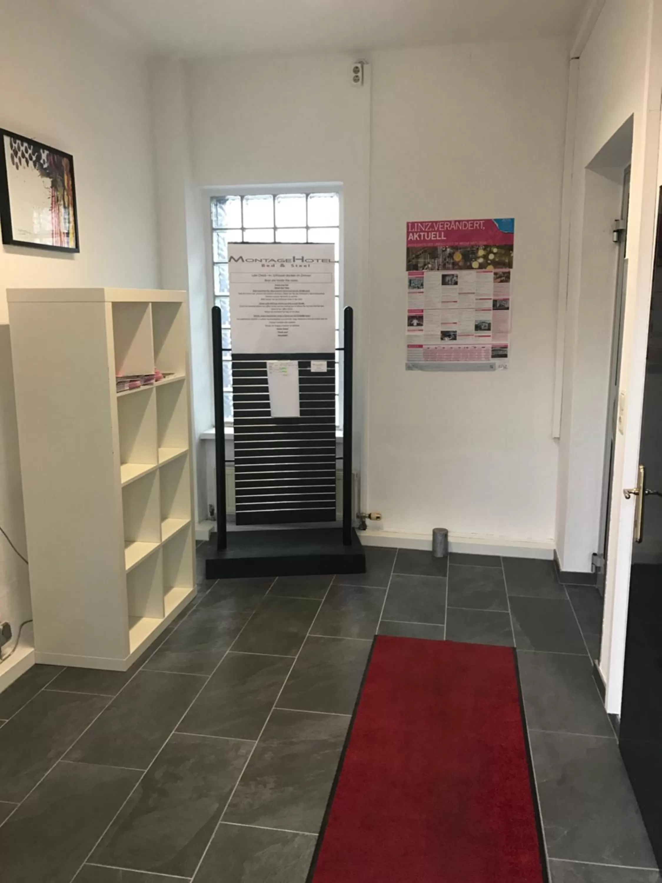 Lobby or reception in Montagehotel Bed & Steel