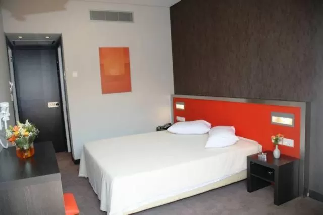 Bed in Hotel Des Roses