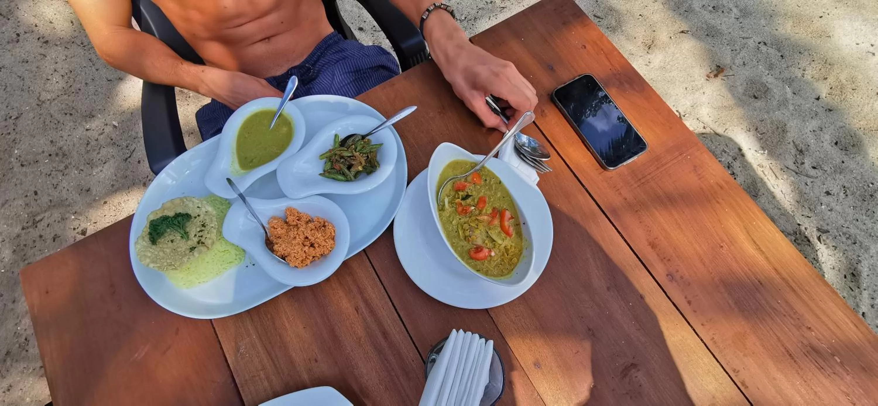 Restaurant/places to eat in Turtle Bay Beach Resort