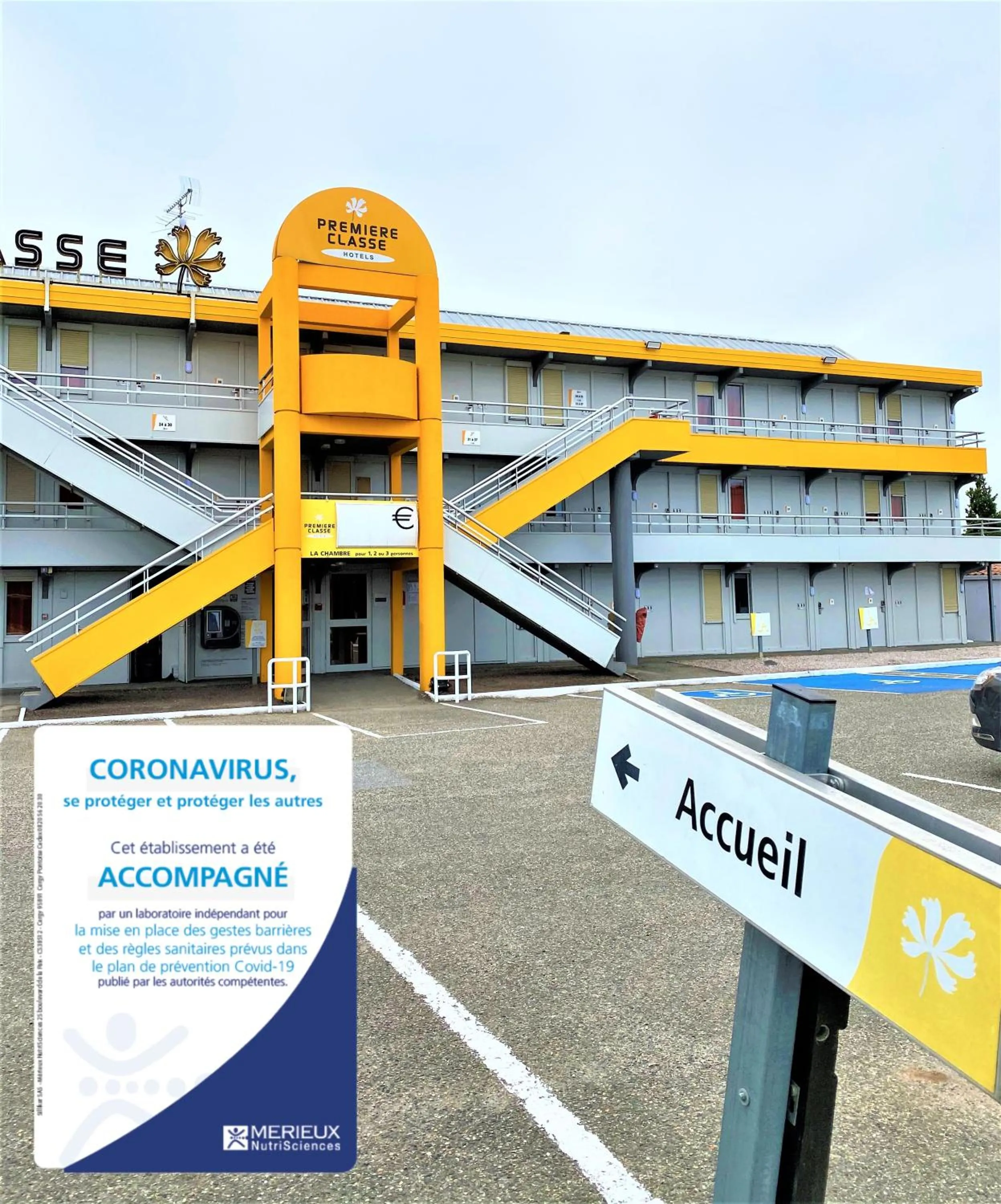 Facade/entrance in Premiere Classe Montauban