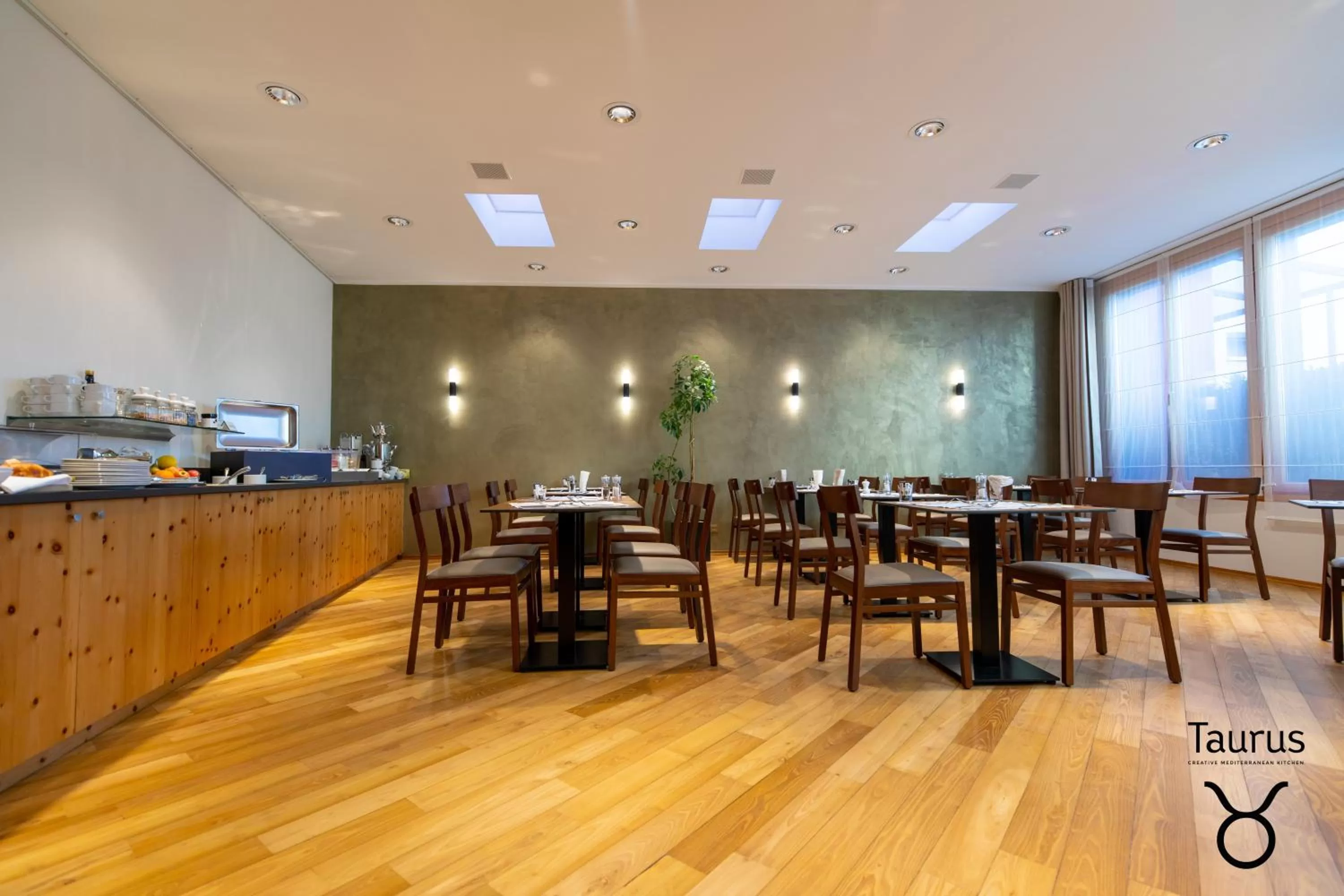 Breakfast in Boutique Hotel OchSen Self-Check-In