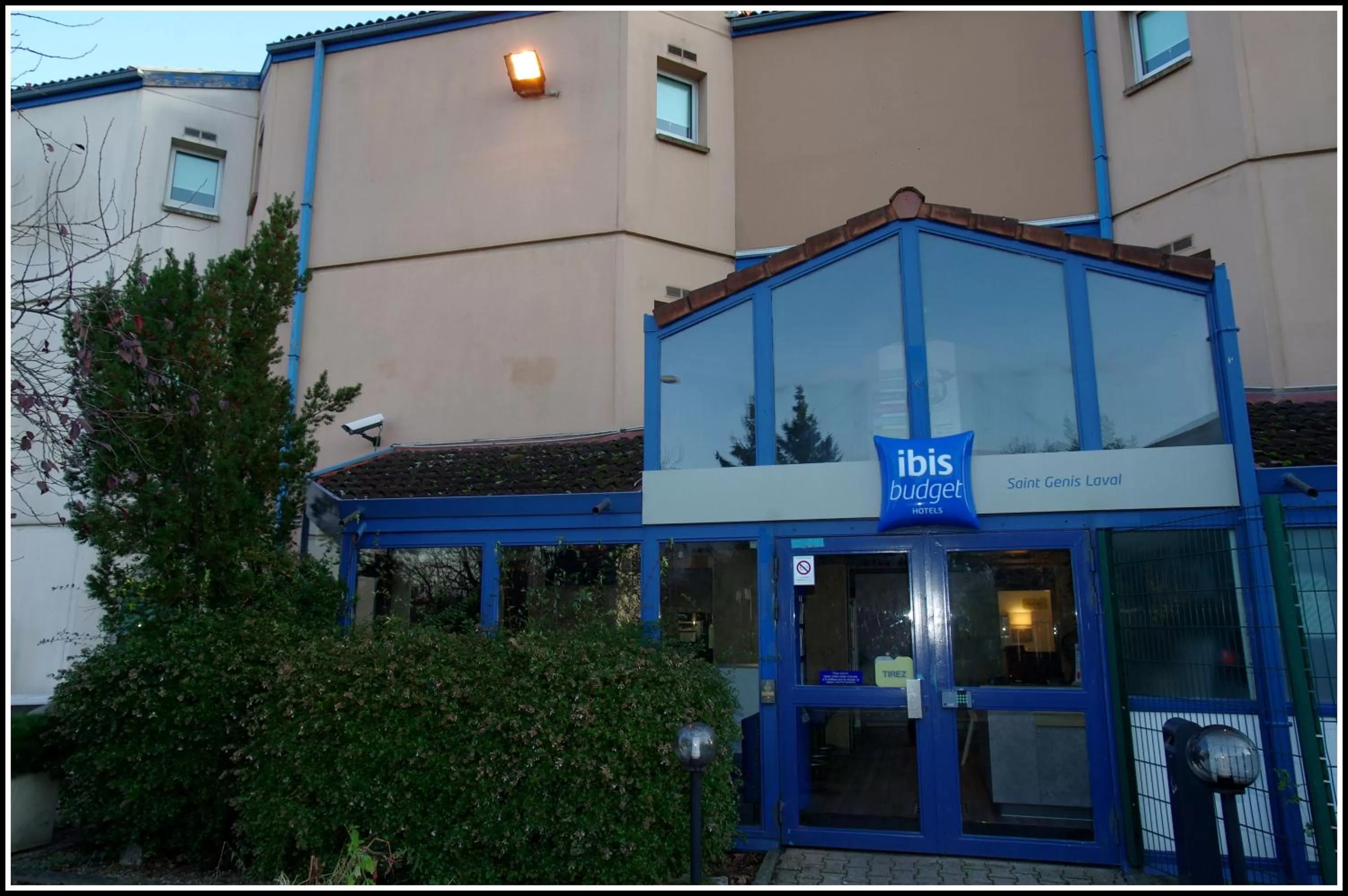 Facade/entrance in ibis budget Lyon Sud St Genis Laval