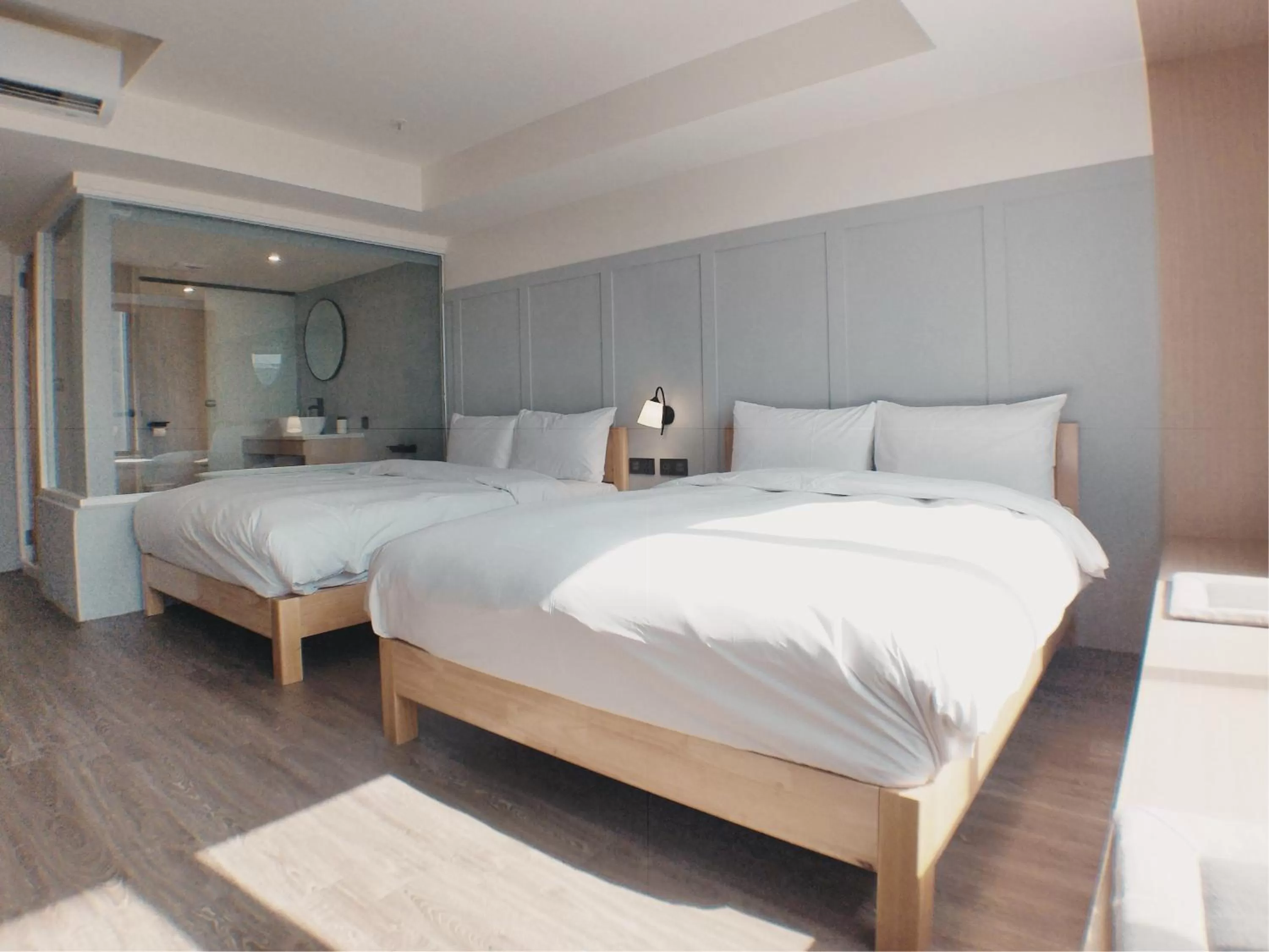 On site, Bed in Green Hotel - Midori