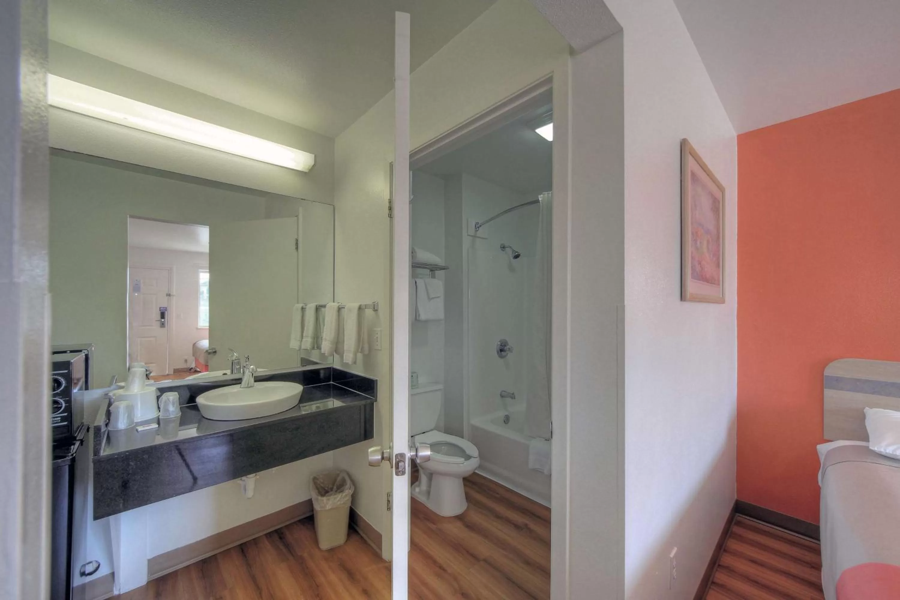 Photo of the whole room, Bed in Motel 6-Kerrville, TX