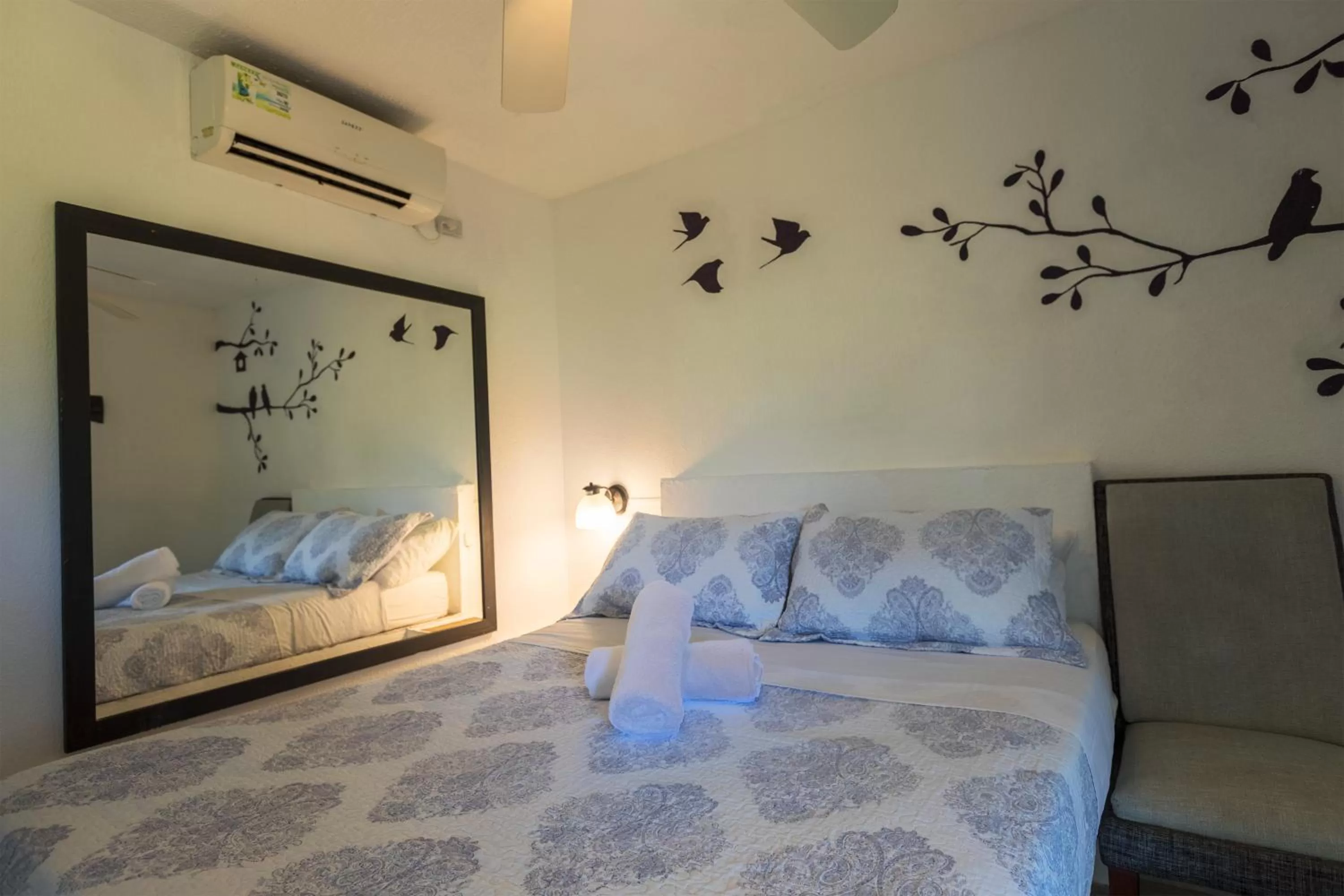 Bed in Hosteria Mar y Sol