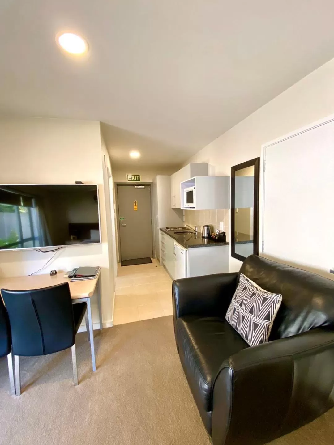 Kitchen or kitchenette in Alpha Motel with Spa-Bath