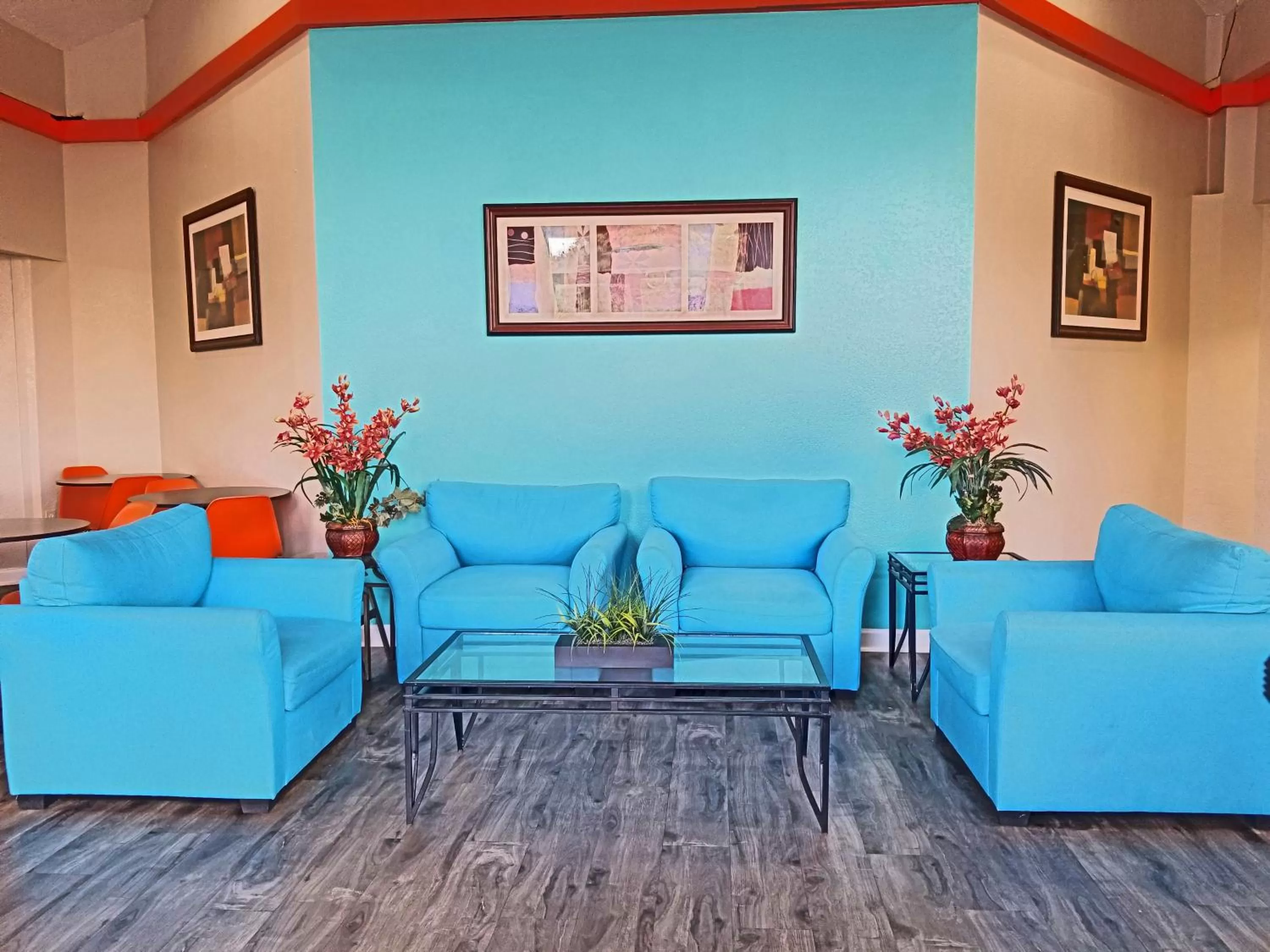 Lobby or reception in Howard Johnson by Wyndham Houston Hobby Airport