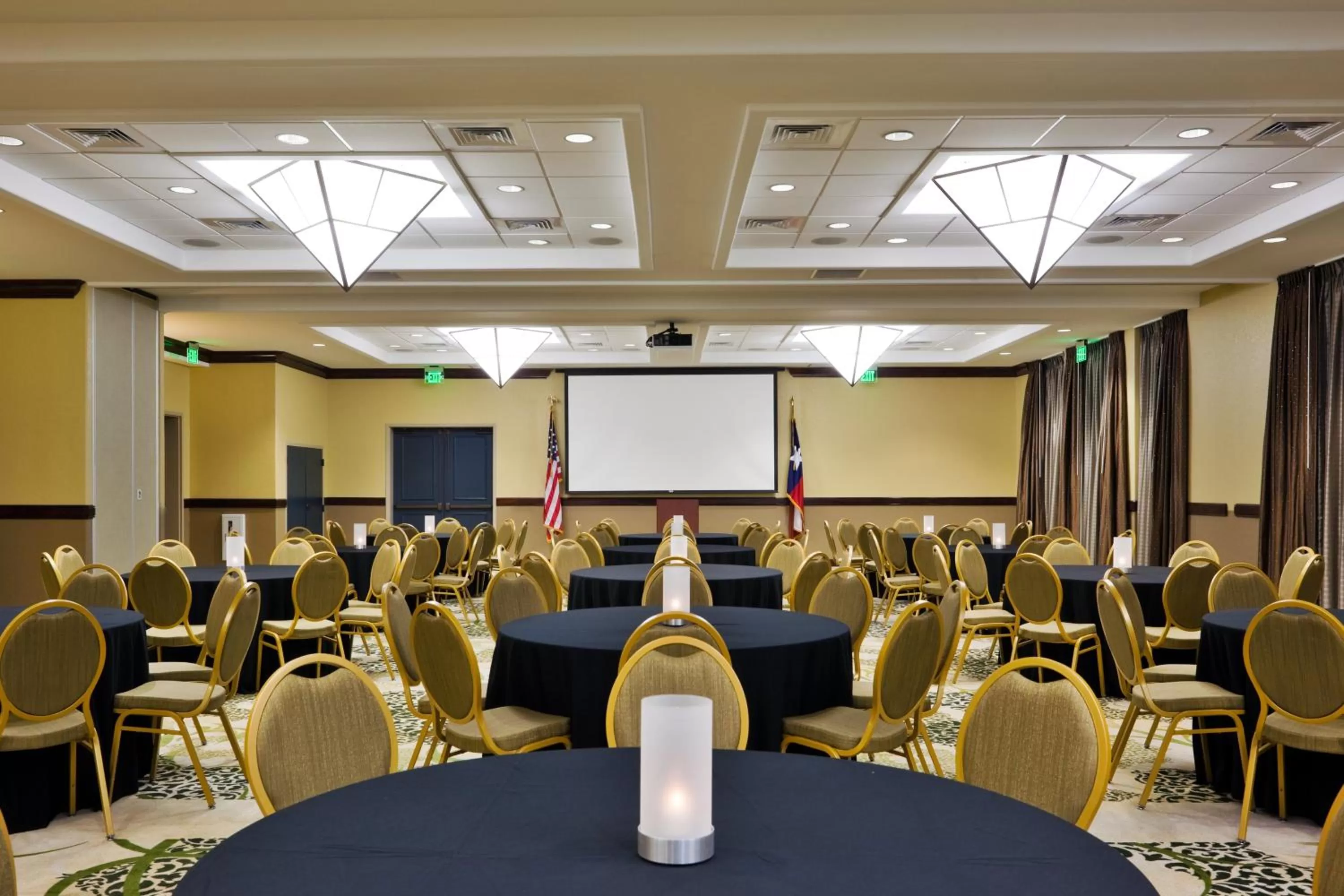 Banquet/Function facilities in Holiday Inn San Antonio Northwest- SeaWorld Area by IHG