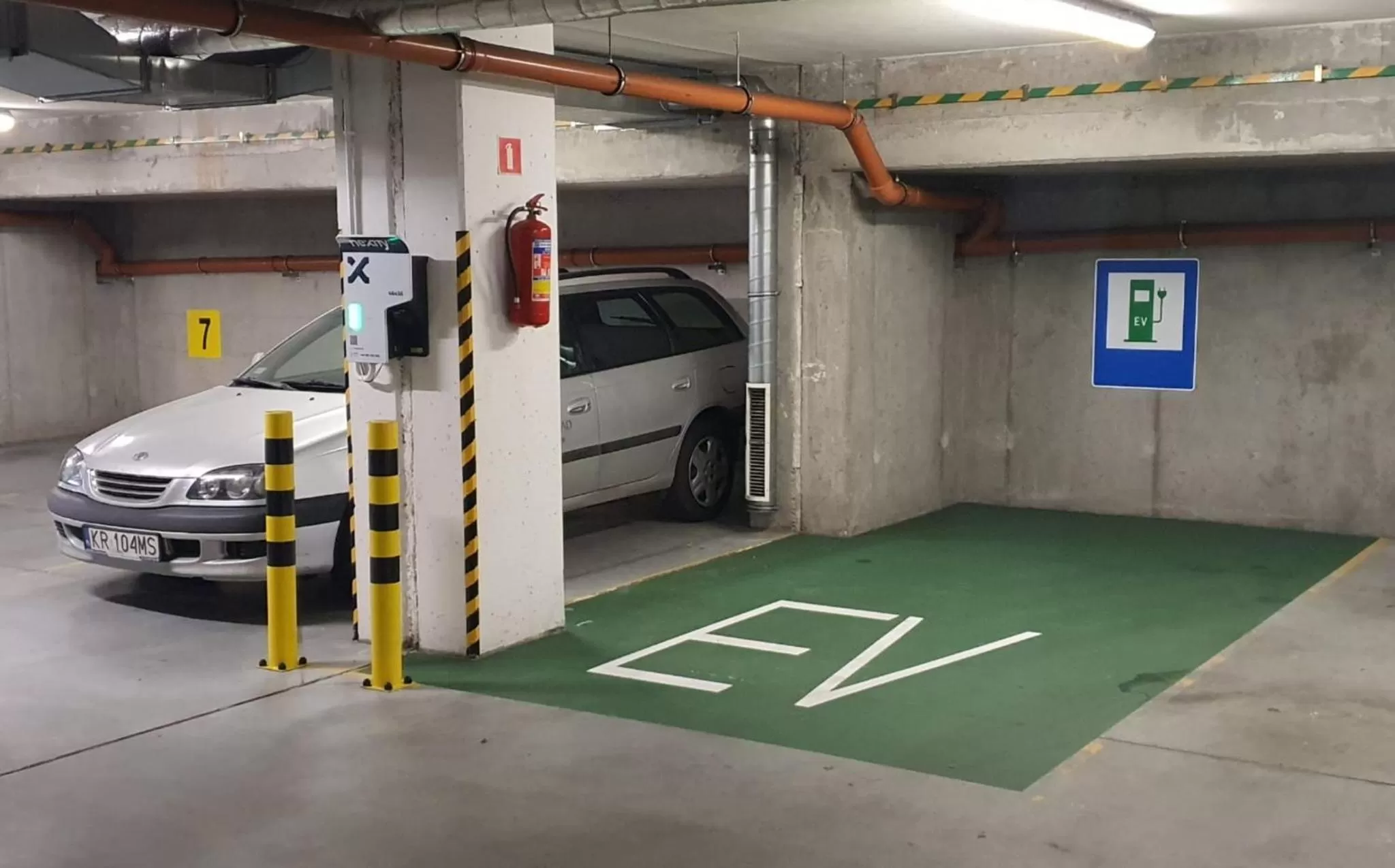 Parking in Hotel Great Polonia Conrad Kraków