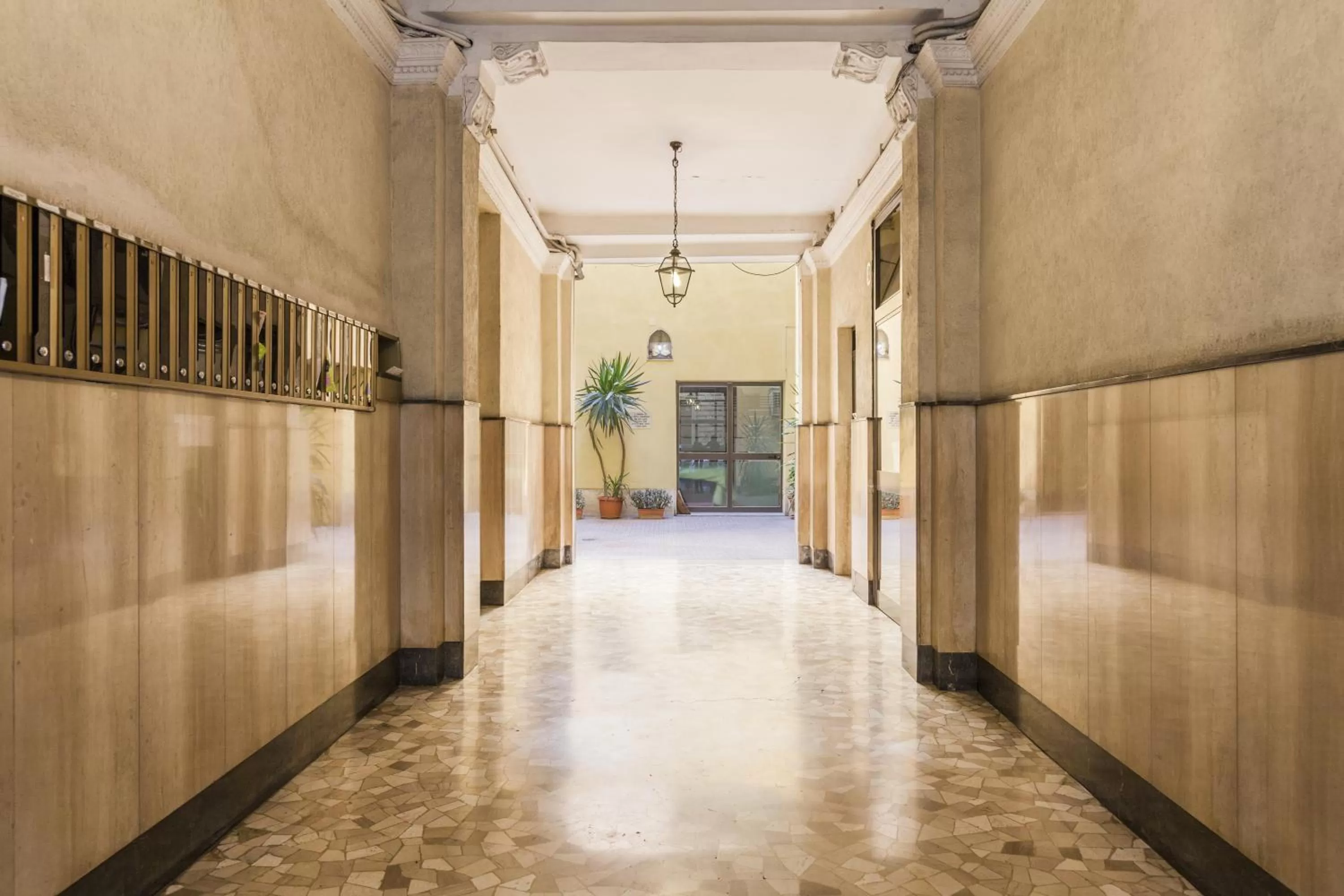 Facade/entrance in Stardust Rome Guest House