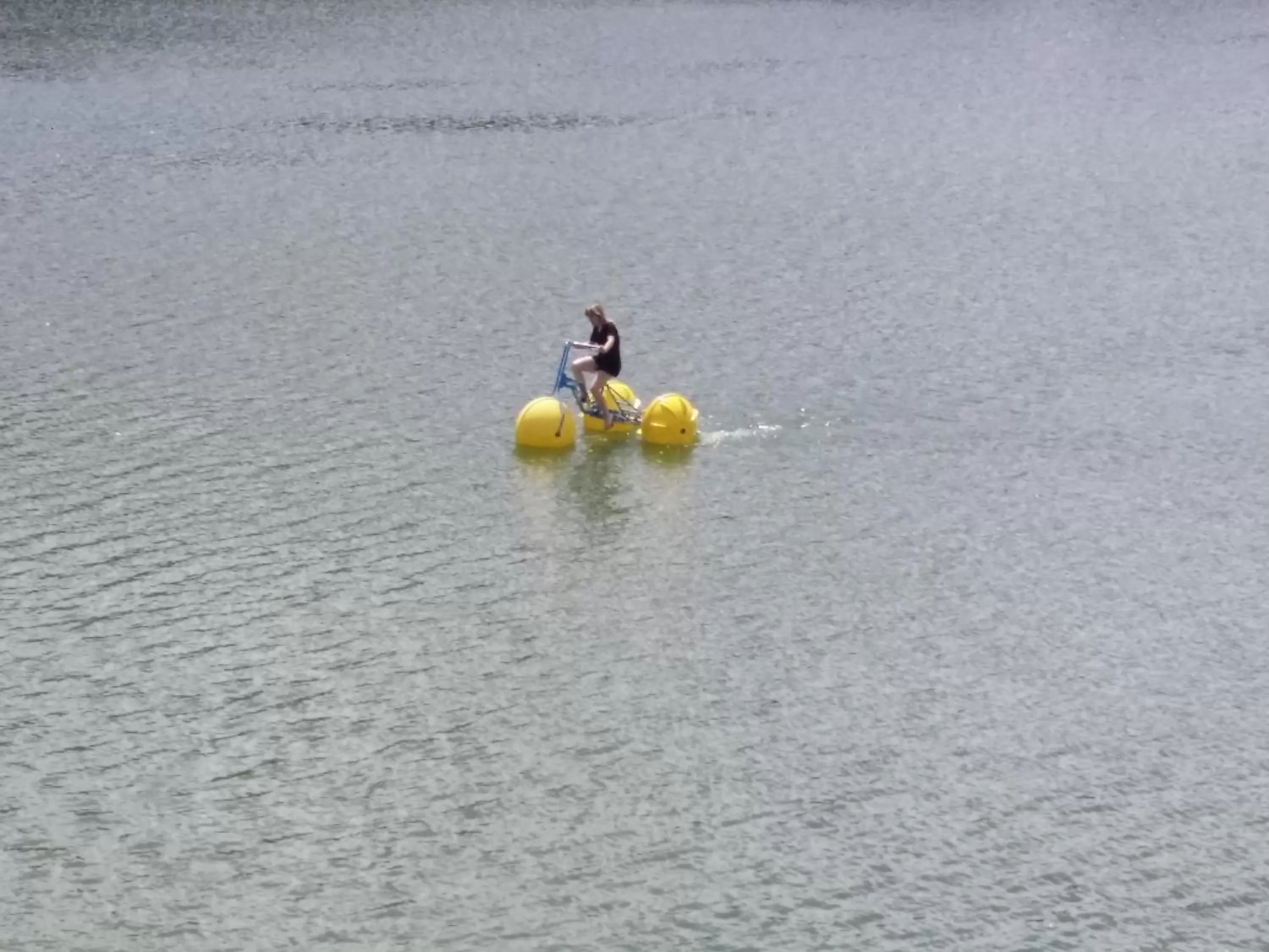Canoeing in Gostisce Jezero