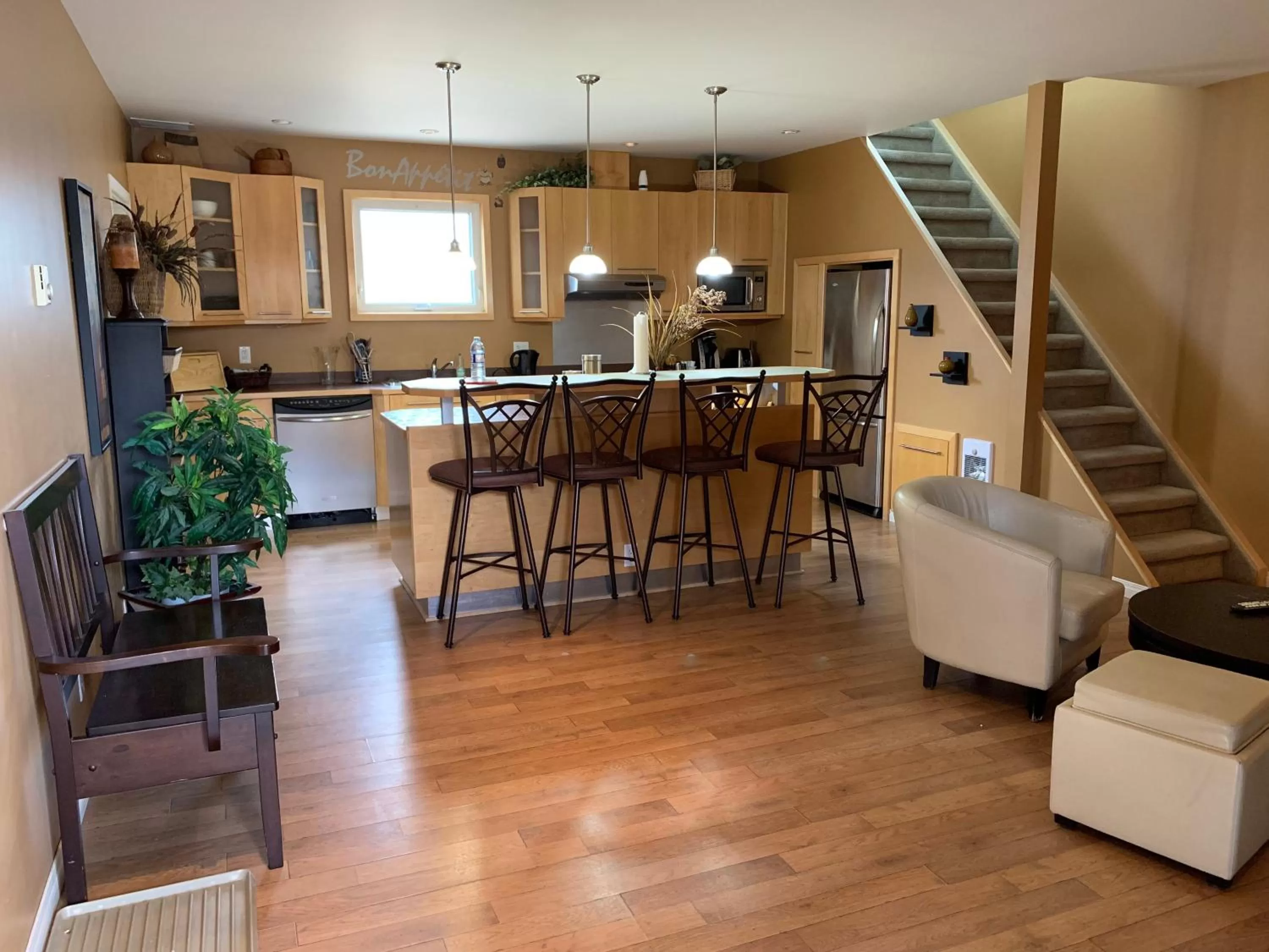 Kitchen or kitchenette in Dauphin Inn Express