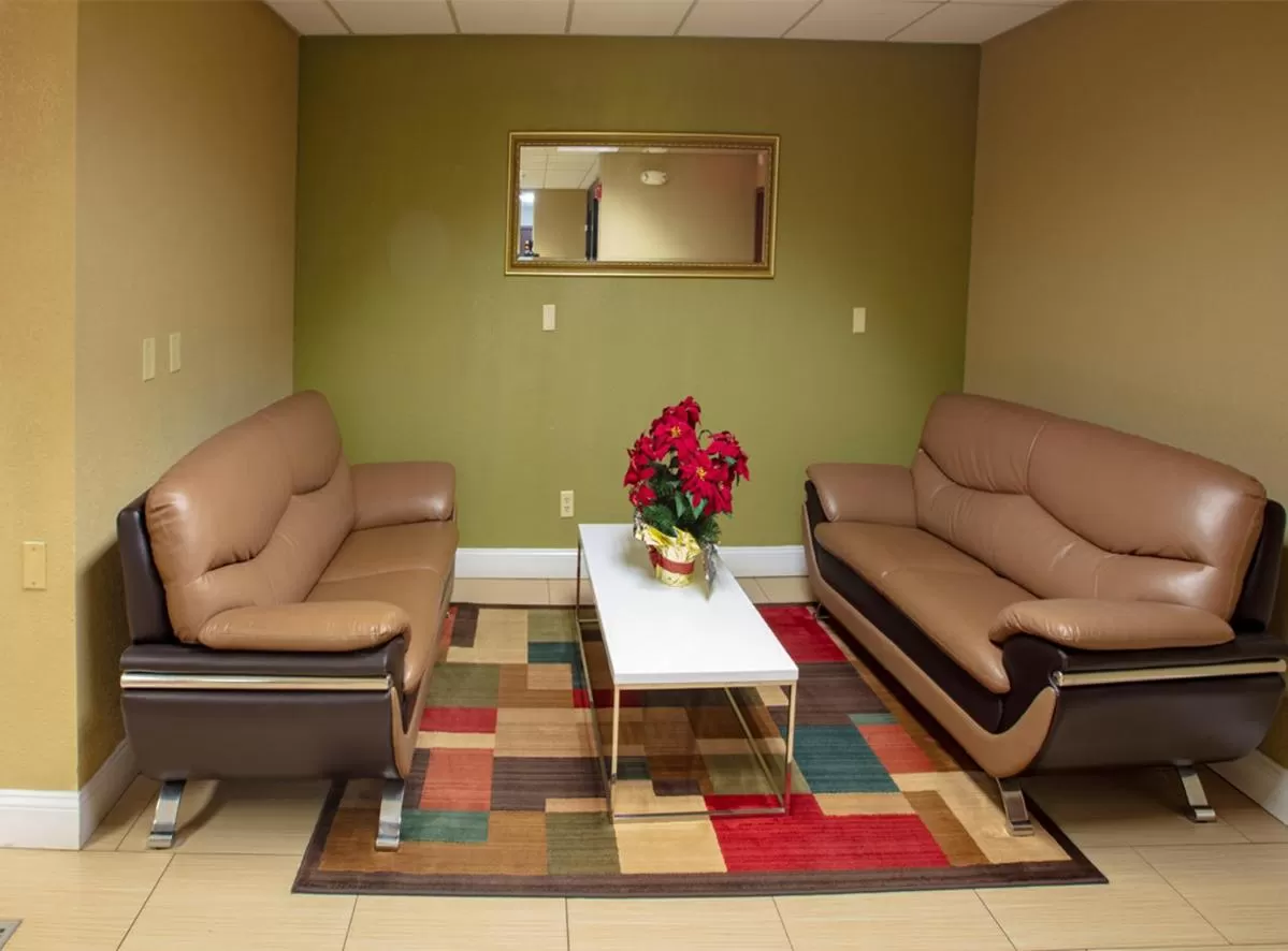 Lobby or reception in Super 8 by Wyndham St Charles