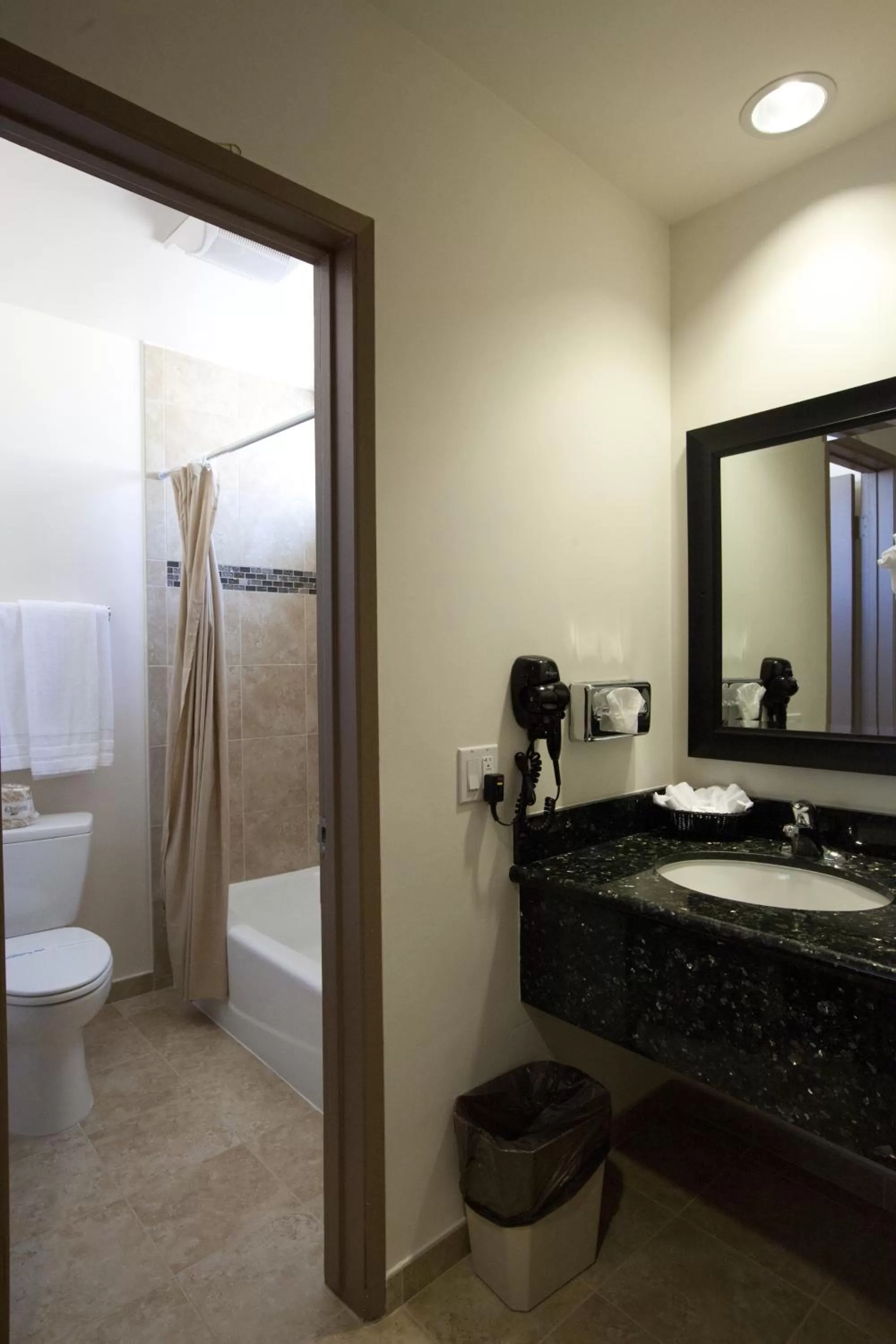 Bathroom in Dunes Inn - Sunset