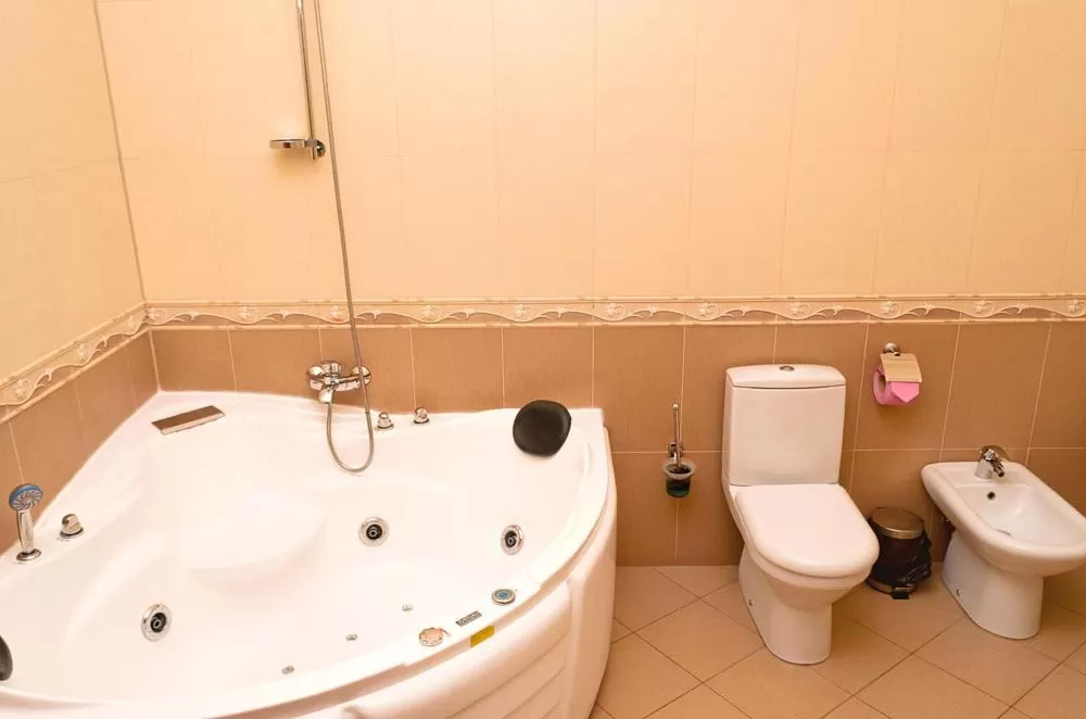 Bathroom in Hotel 8th Mile