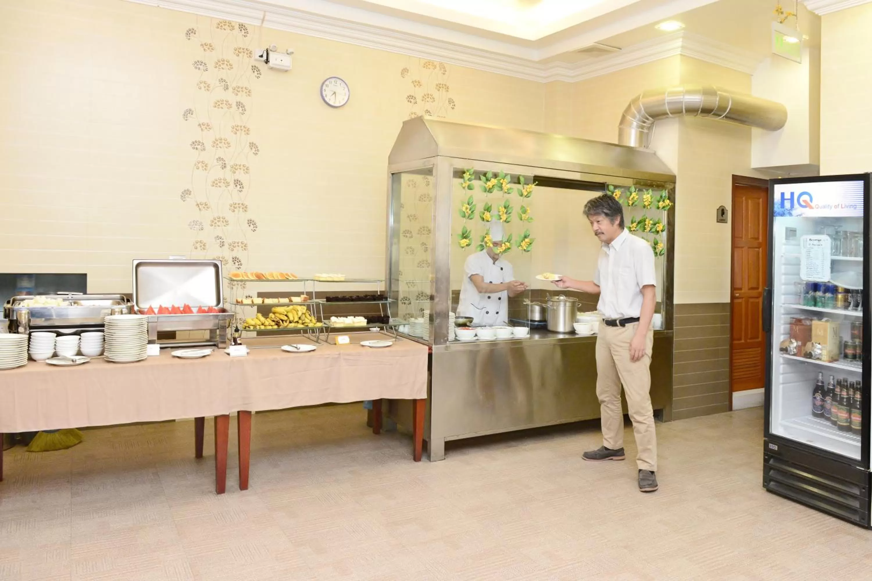 Restaurant/places to eat in Hotel Grand United - Ahlone Branch