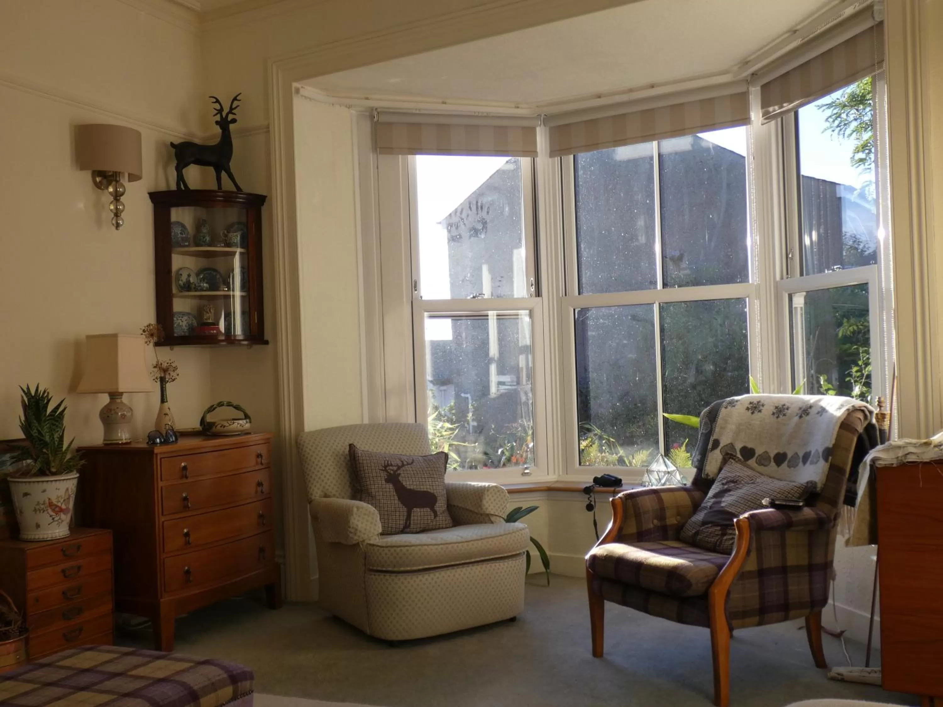 Living room in Kentwood Guest House