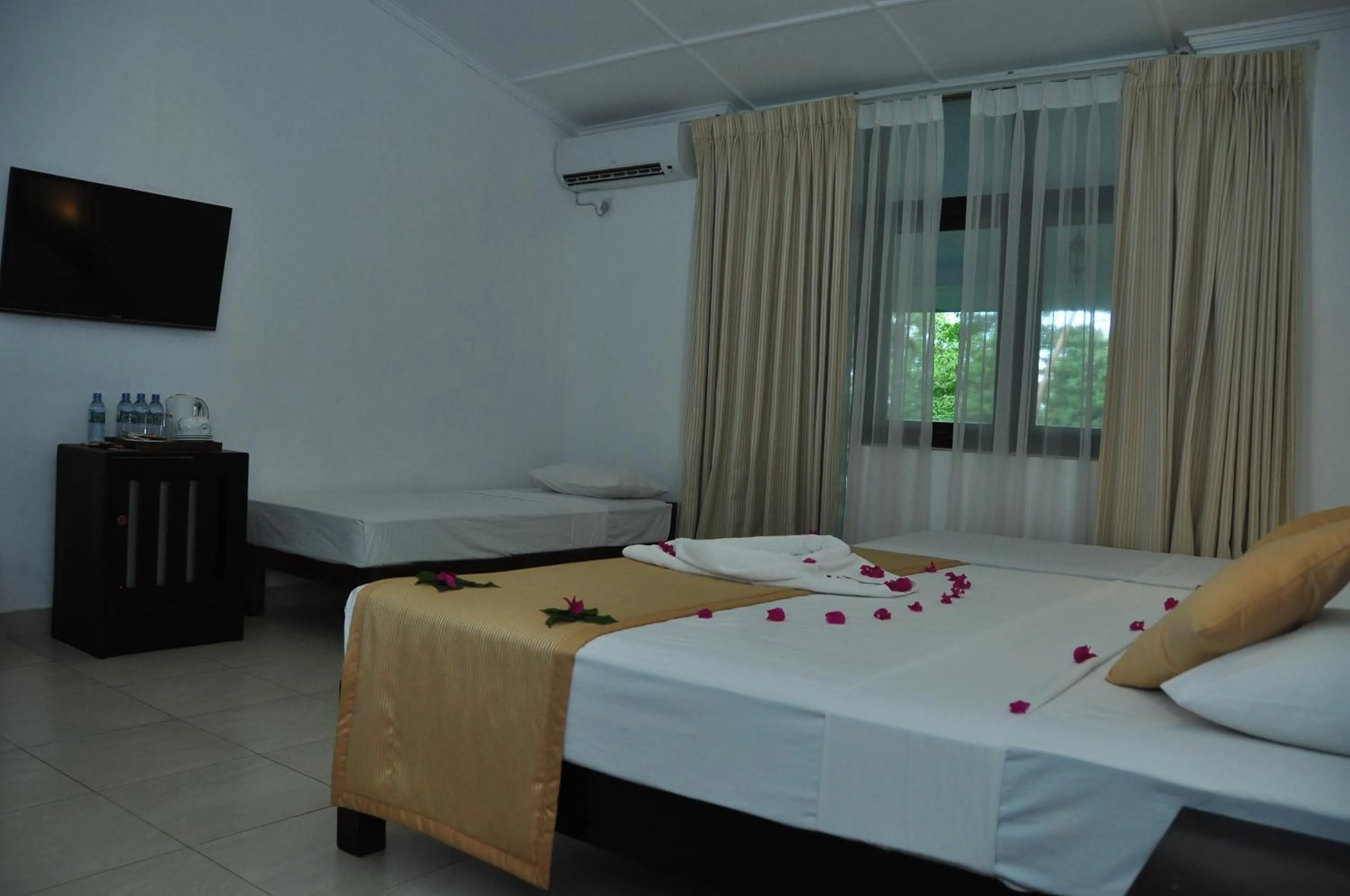 Bed in The Lakeside at Nuwarawewa