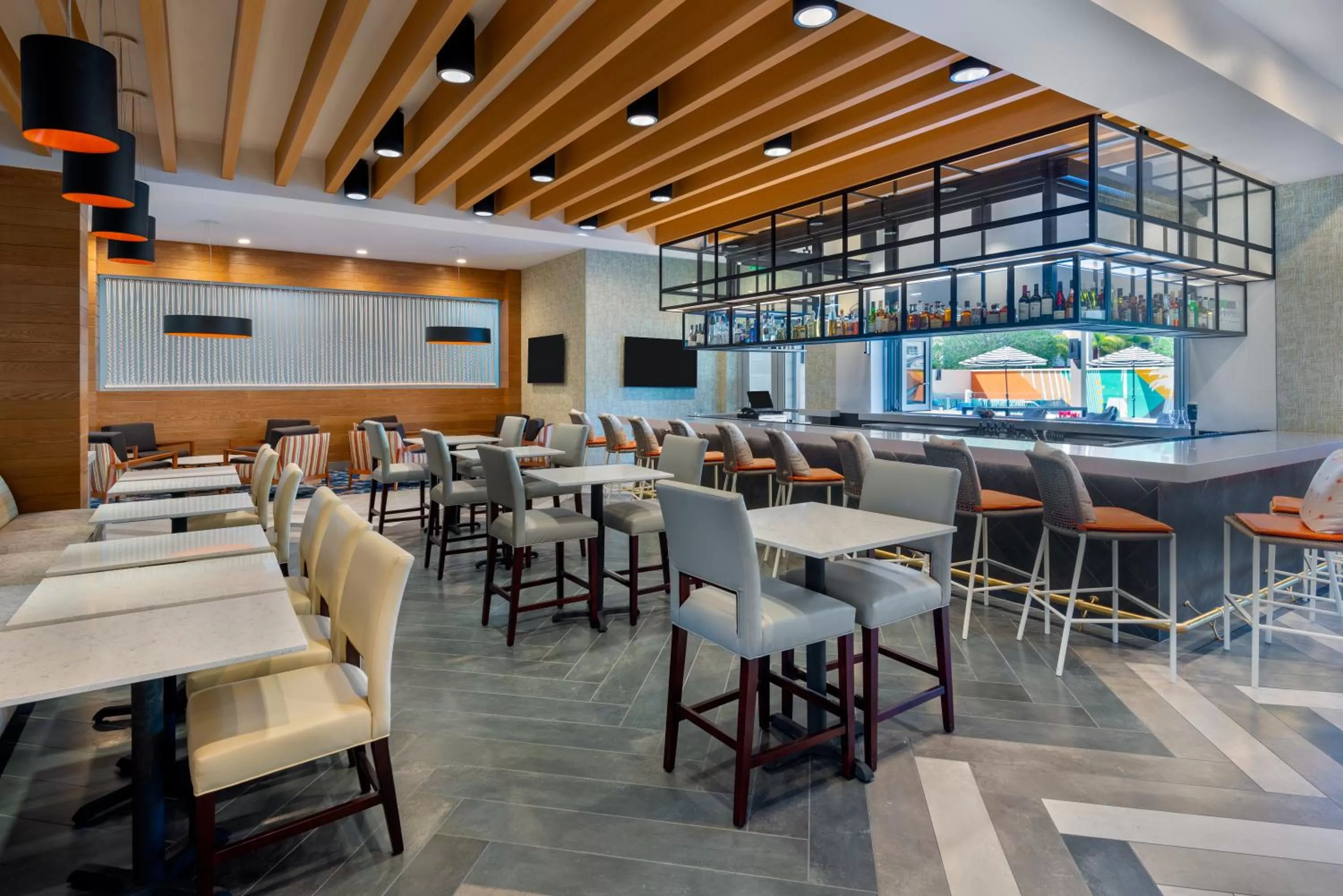 Lounge or bar in Hyatt House Tampa Airport/Westshore