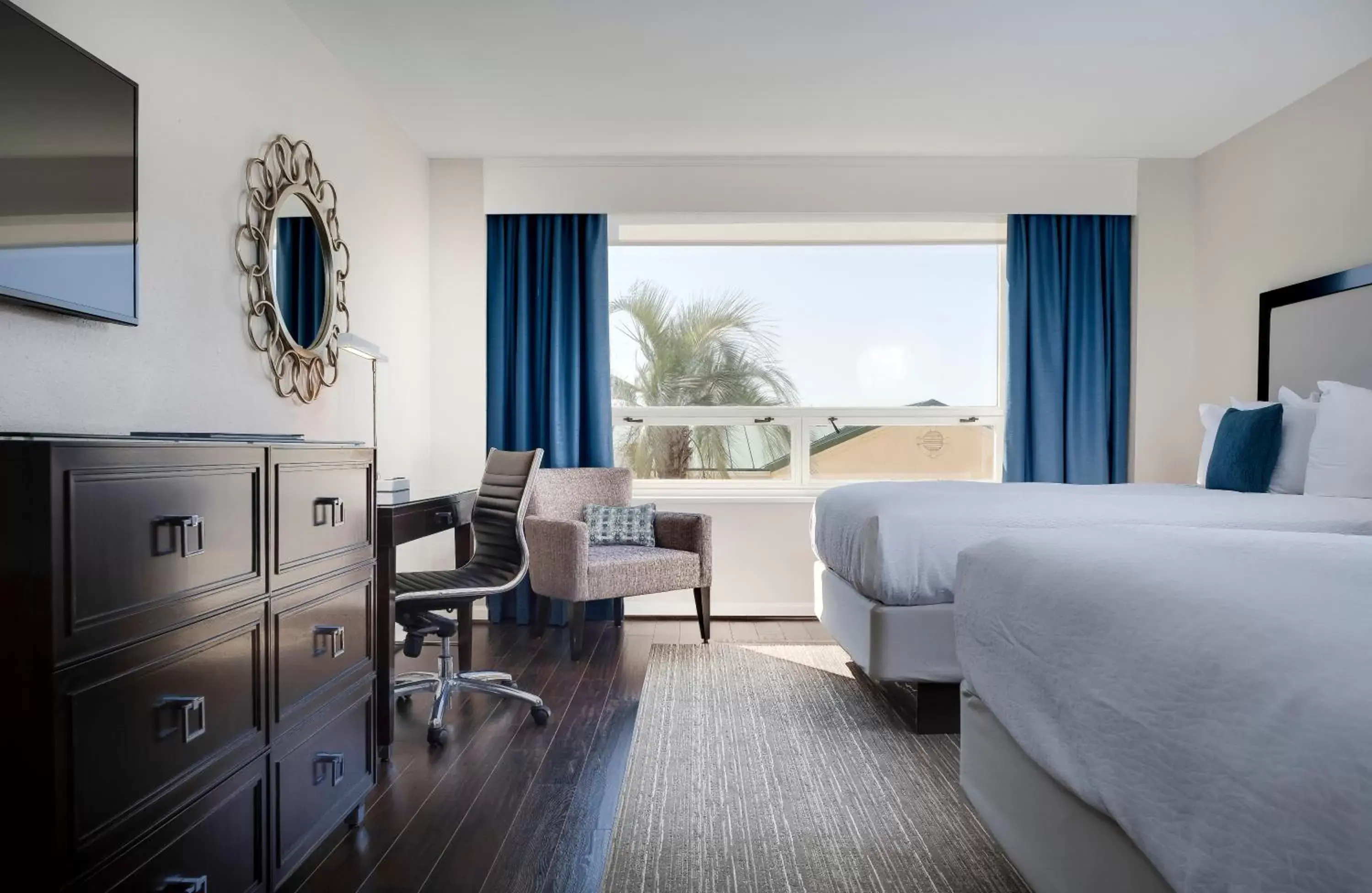 Cityview Double Skyline in The DeSoto Cityview Double Skyline in The DeSoto