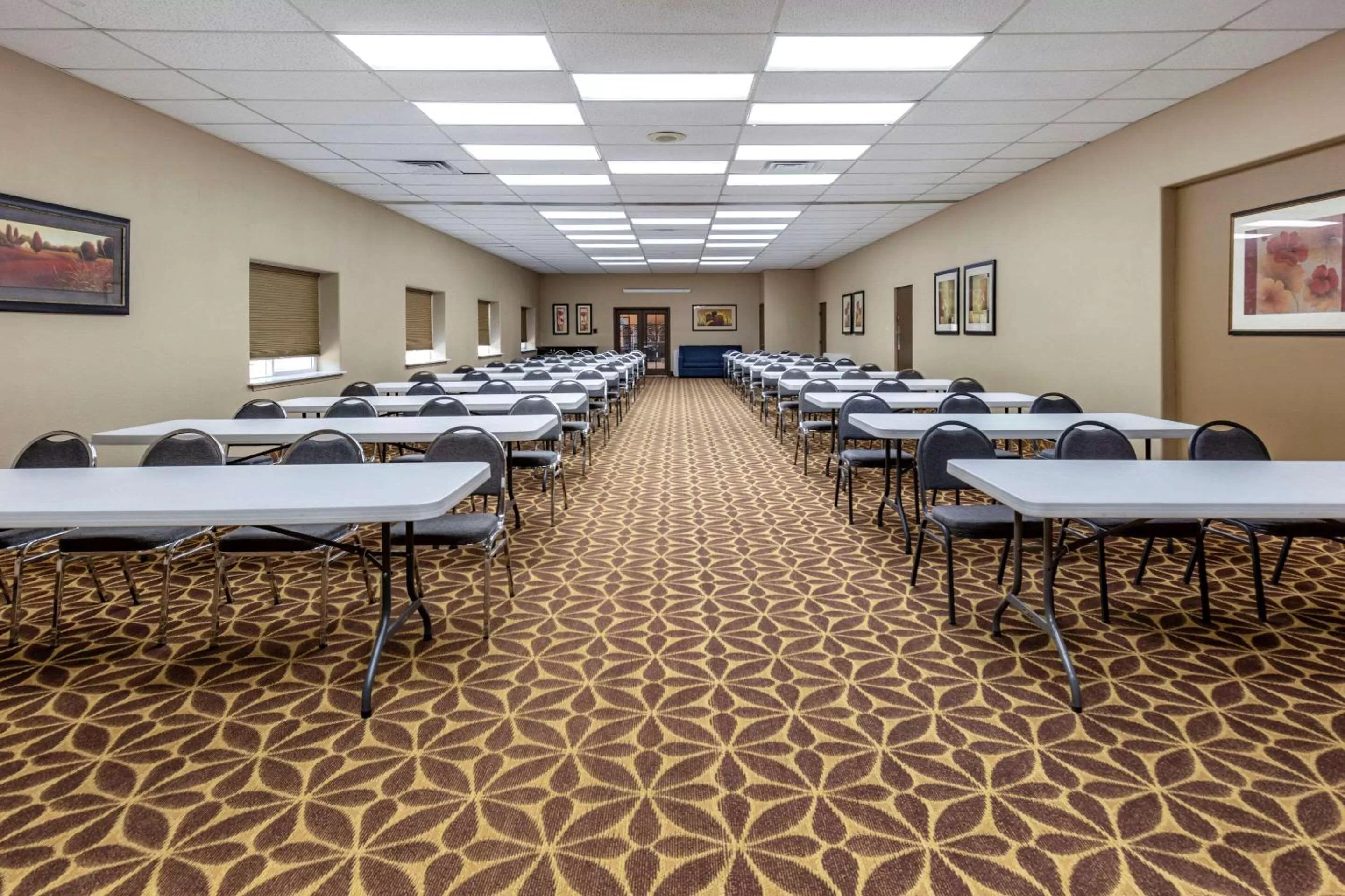 On site in Comfort Inn Santa Rosa on Route 66