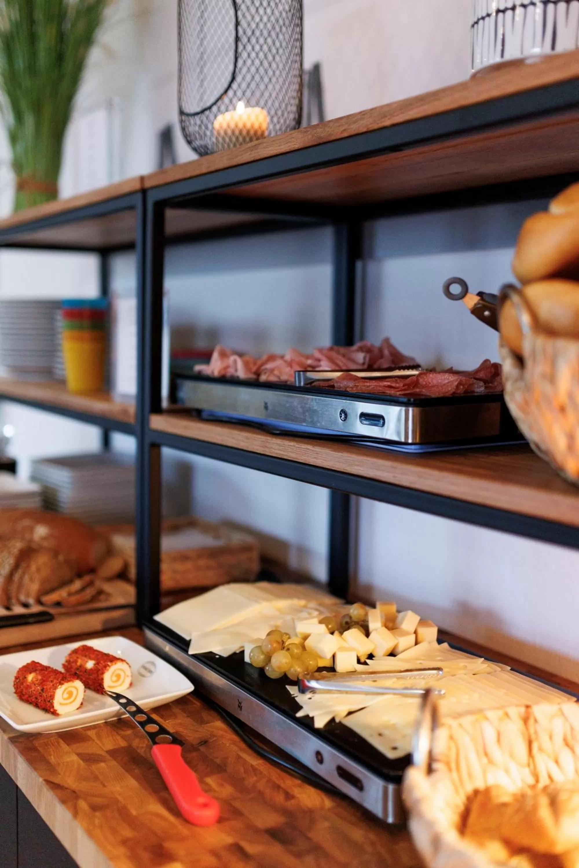 Buffet breakfast in Kracher Hotel Doppelzimmer