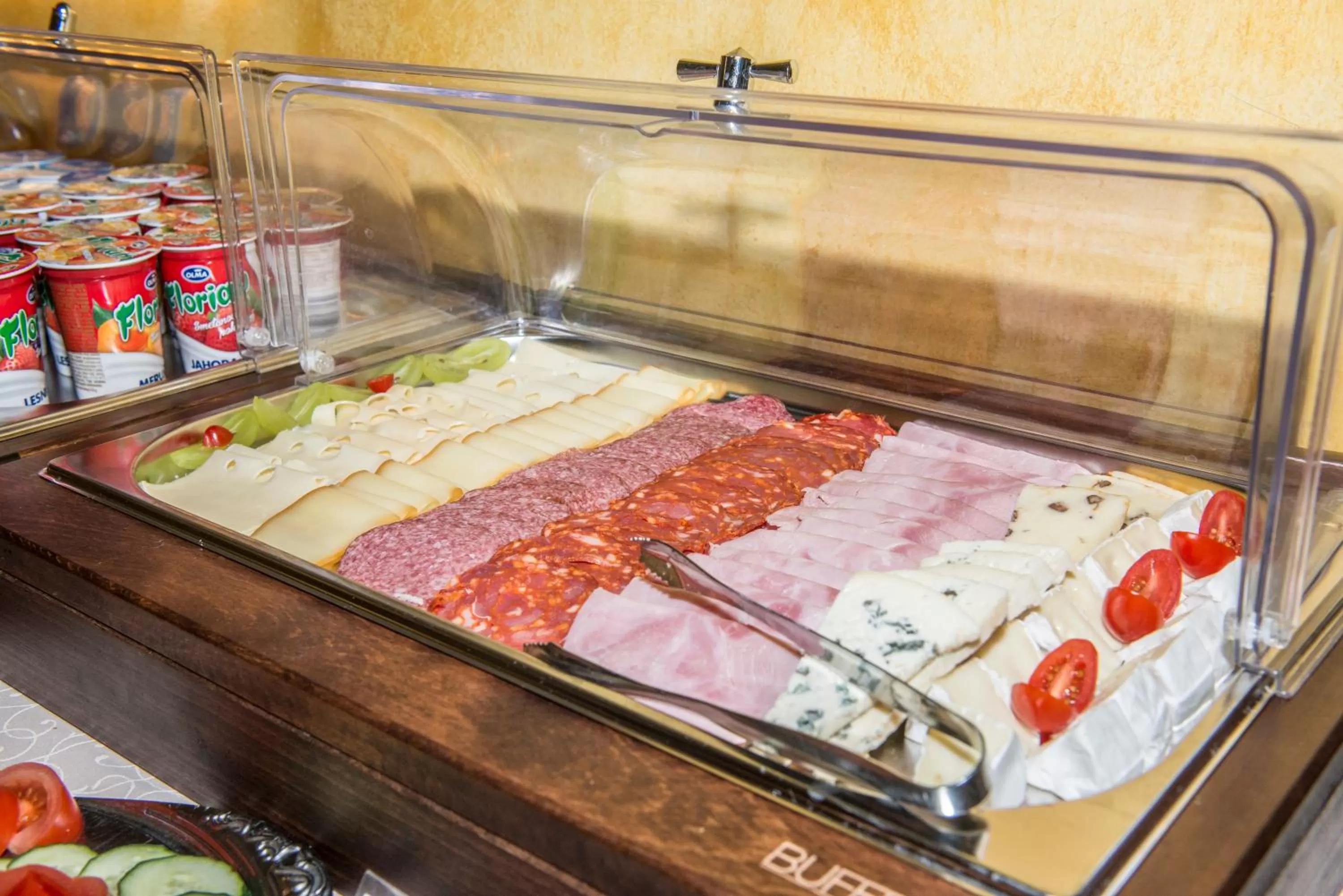 Breakfast in Hotel Cerny Slon