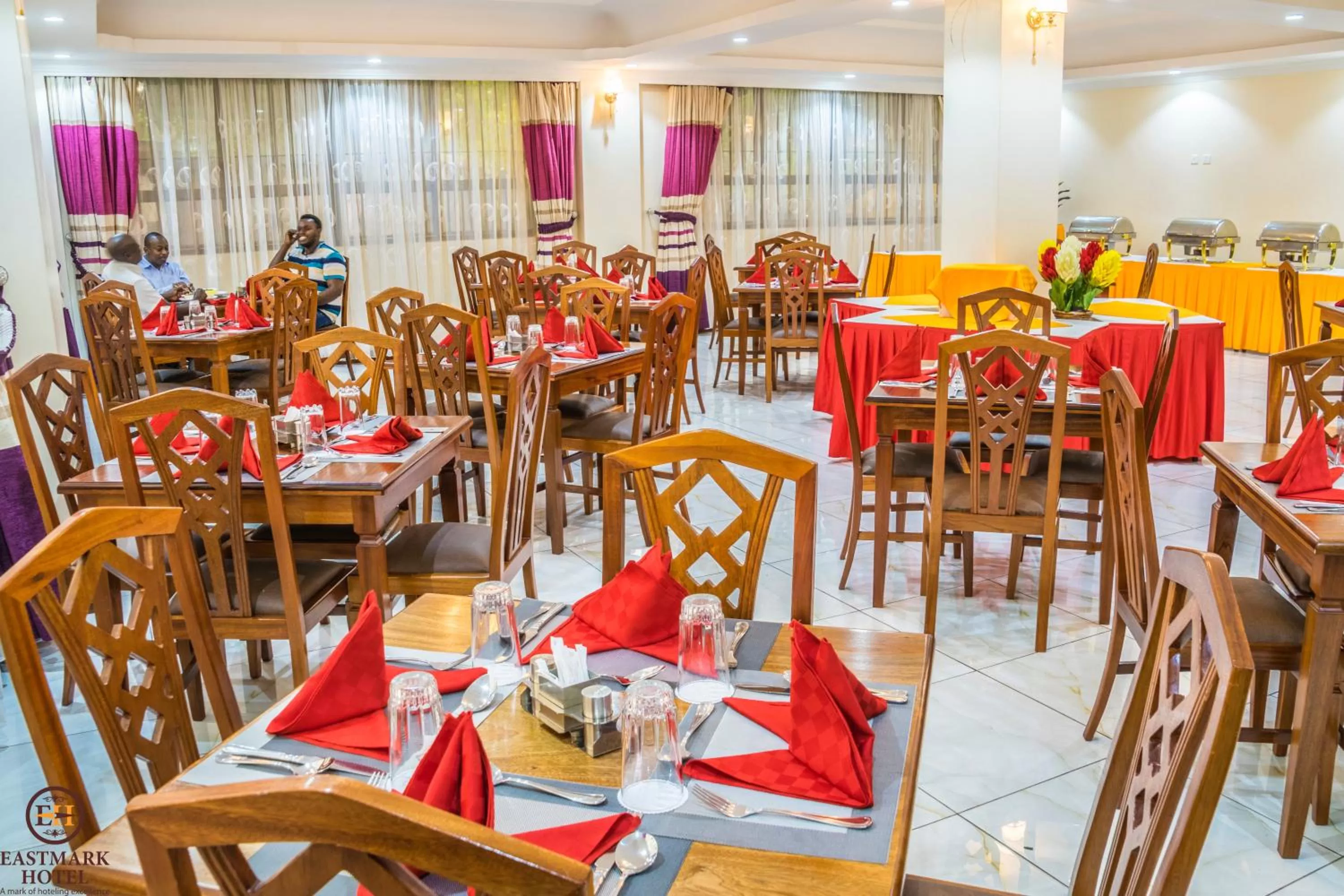 Restaurant/places to eat in Eastmark Hotel