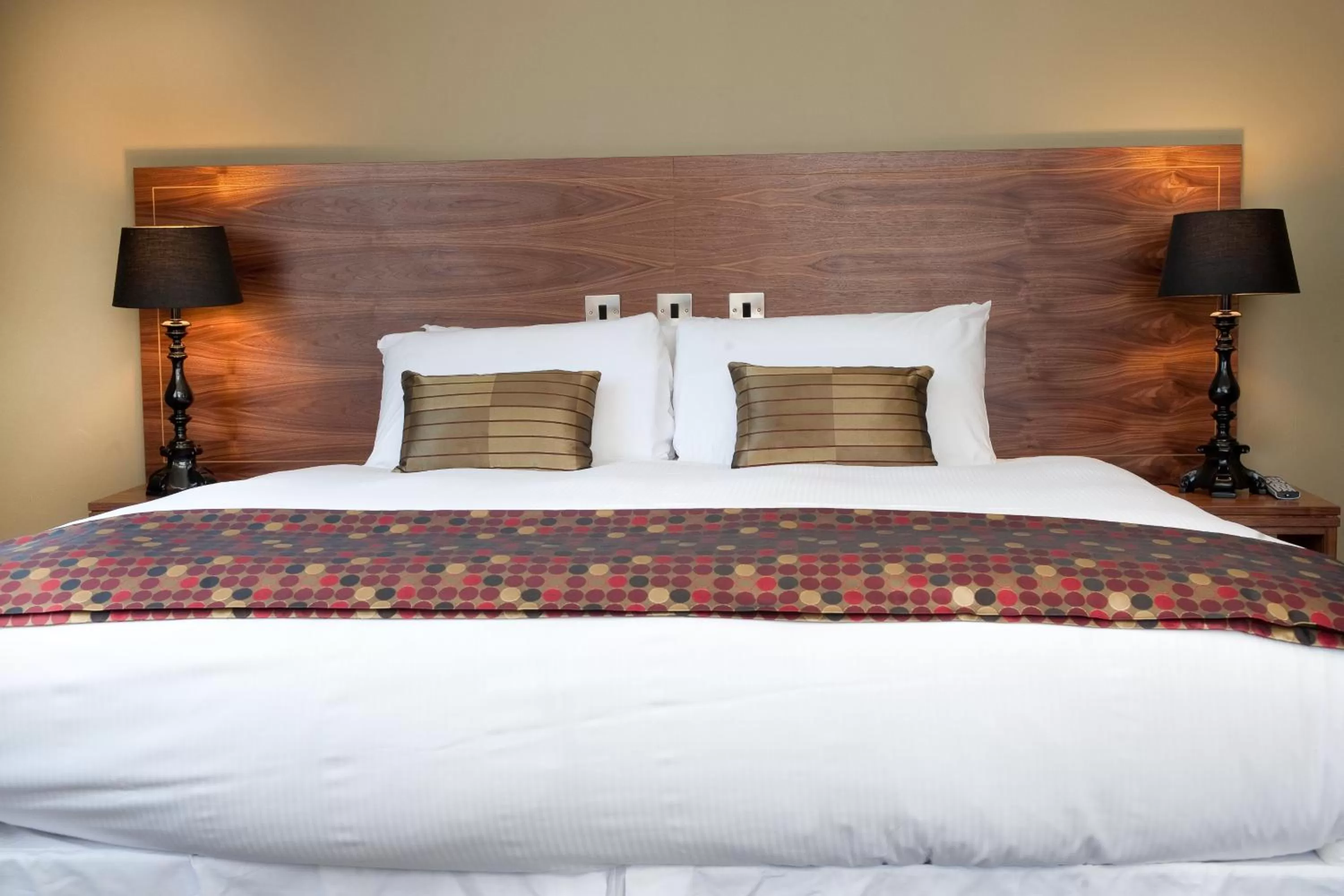 Bed in The Shrewsbury Hotel Wetherspoon