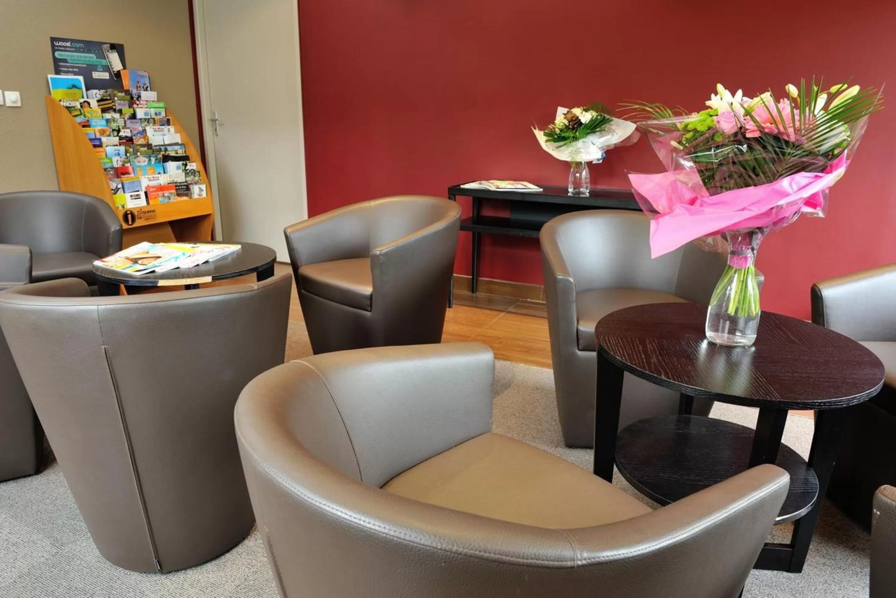 Lounge or bar in Campanile Grenoble Sud - Seyssins