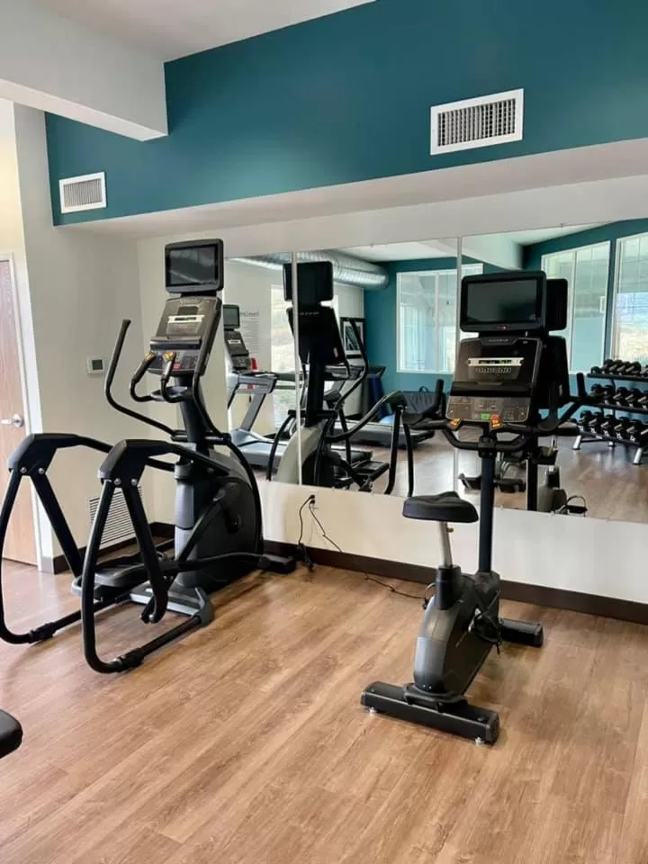 Fitness centre/facilities in Holiday Inn Express Hotel & Suites North Sequim by IHG