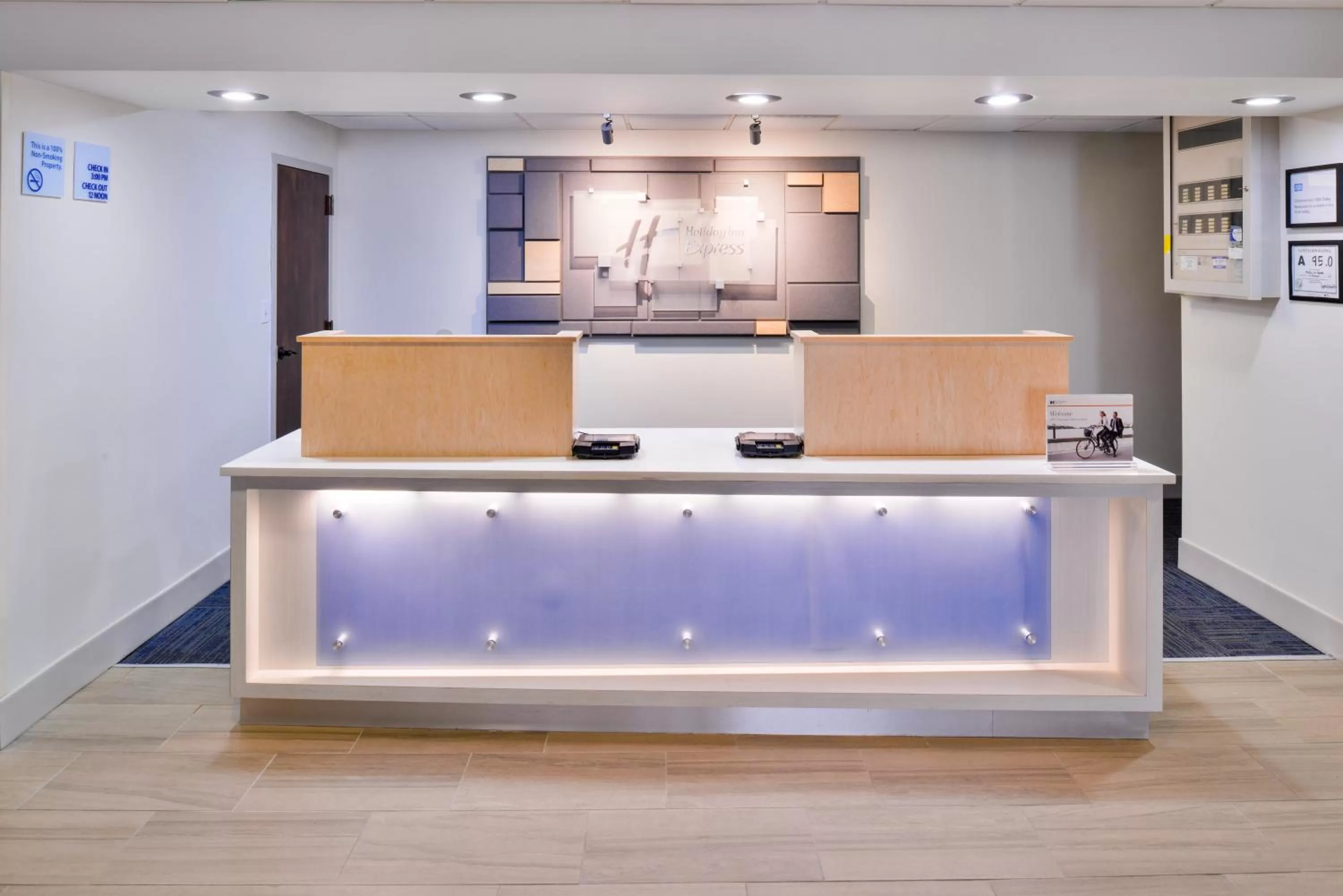 Property building in Holiday Inn Express Burlington by IHG