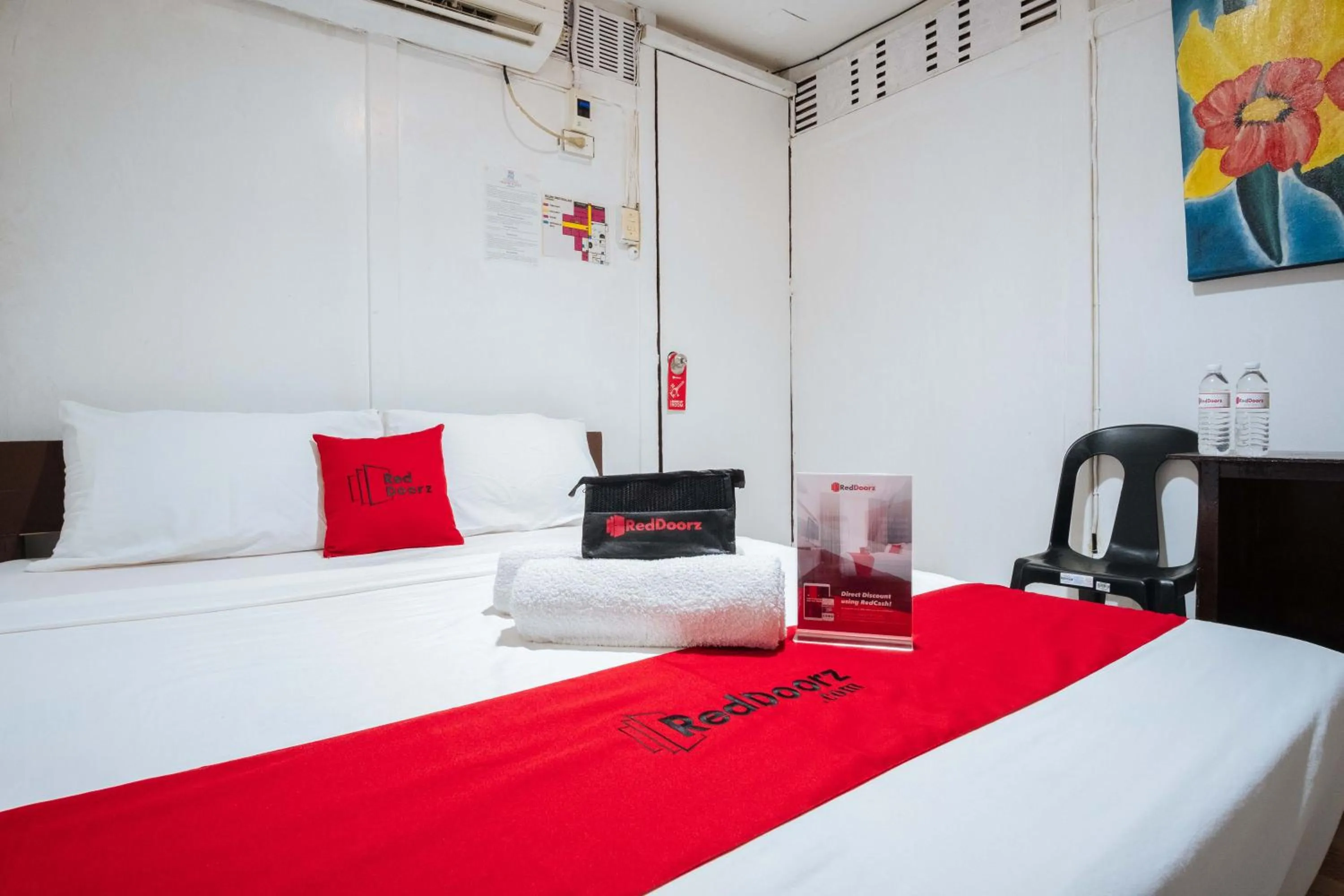 Bedroom in RedDoorz @Downtown Bacolod